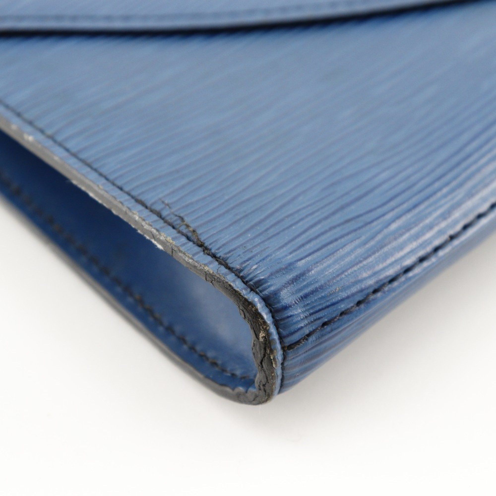 Louis Vuitton Louis Vuitton Art Deco Clutch Bag Second M52635 Epi Leather Toledo Blue 1990 A5 Snap Button Women's Size ONE SIZE - 4 Thumbnail