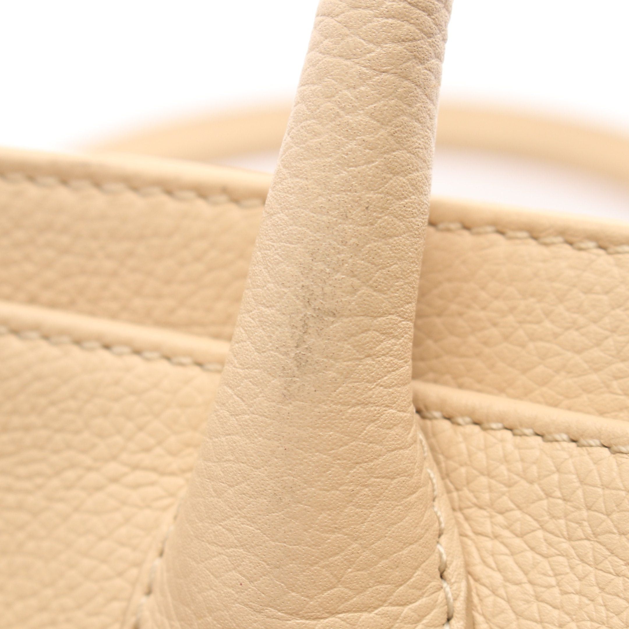 Chanel Chanel Executive Tote Handbag Bag Leather Beige Gold Hardware Size ONE SIZE - 6 Thumbnail