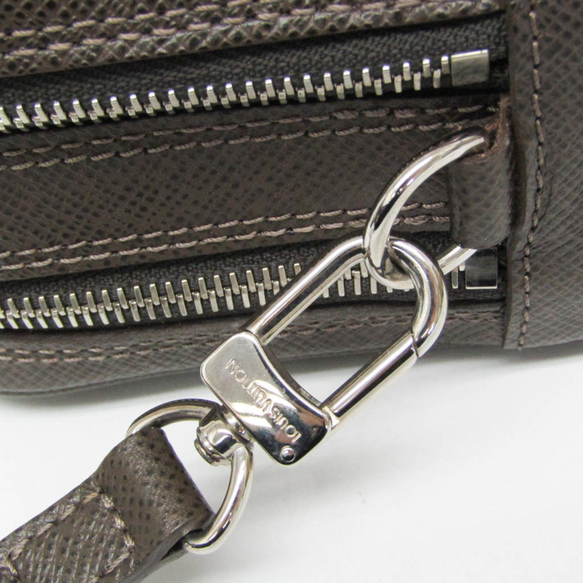 Louis Vuitton Louis Vuitton Taiga Pavel M31148 Men's Clutch Bag Grizzly Size ONE SIZE - 5 Thumbnail