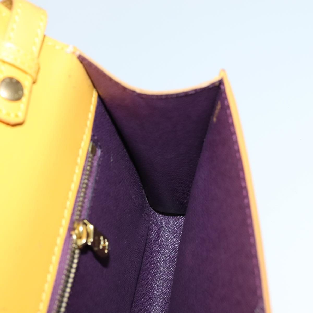 Louis Vuitton Arche Yellow Leather Shoulder Bag (Pre-Owned) Size ONE SIZE - 20 Thumbnail