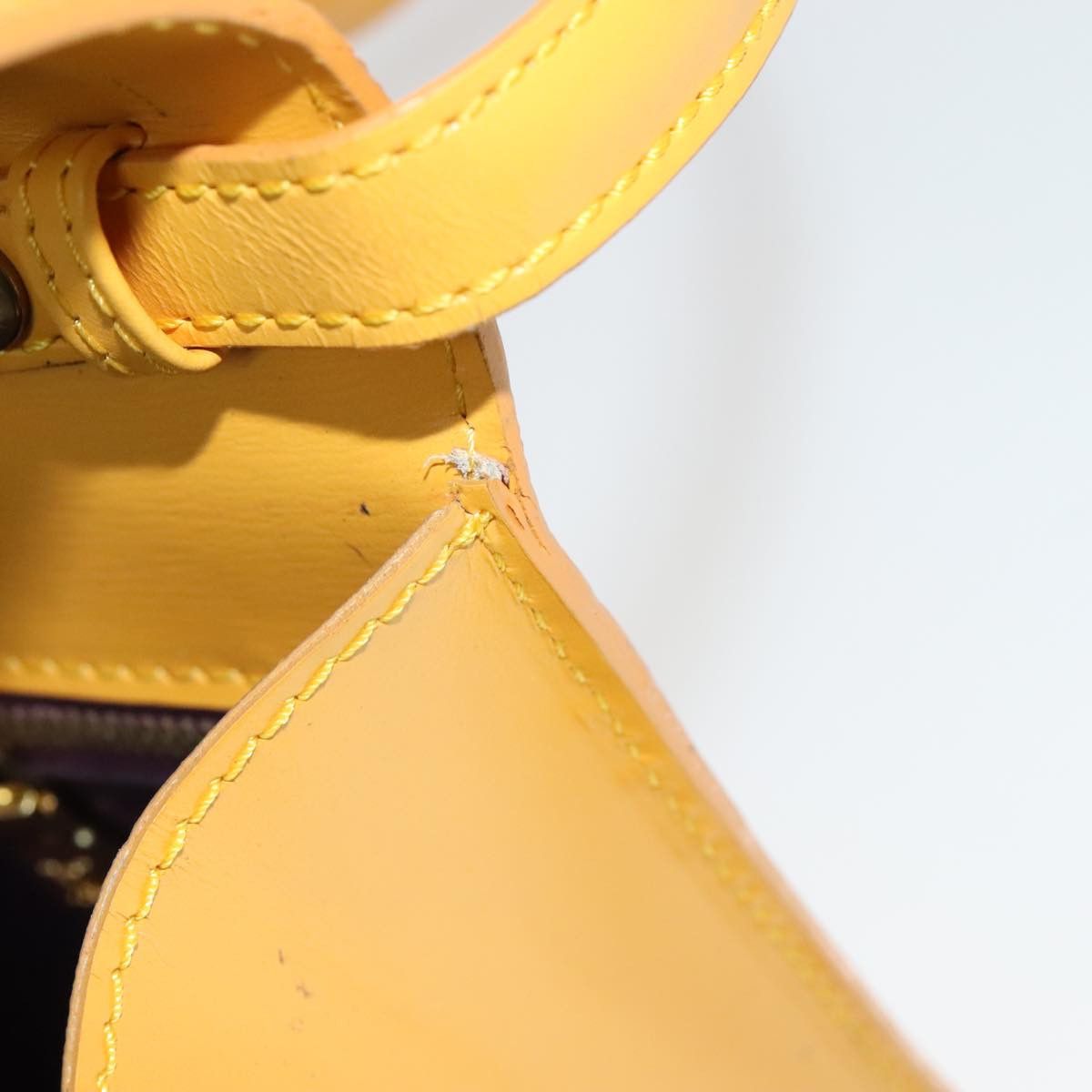 Louis Vuitton Arche Yellow Leather Shoulder Bag (Pre-Owned) Size ONE SIZE - 17 Thumbnail