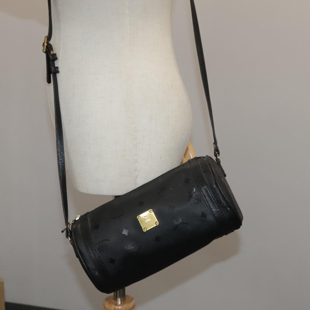 MCM Visetos Black Canvas Shoulder Bag (Pre-Owned) Size ONE SIZE - 15 Thumbnail