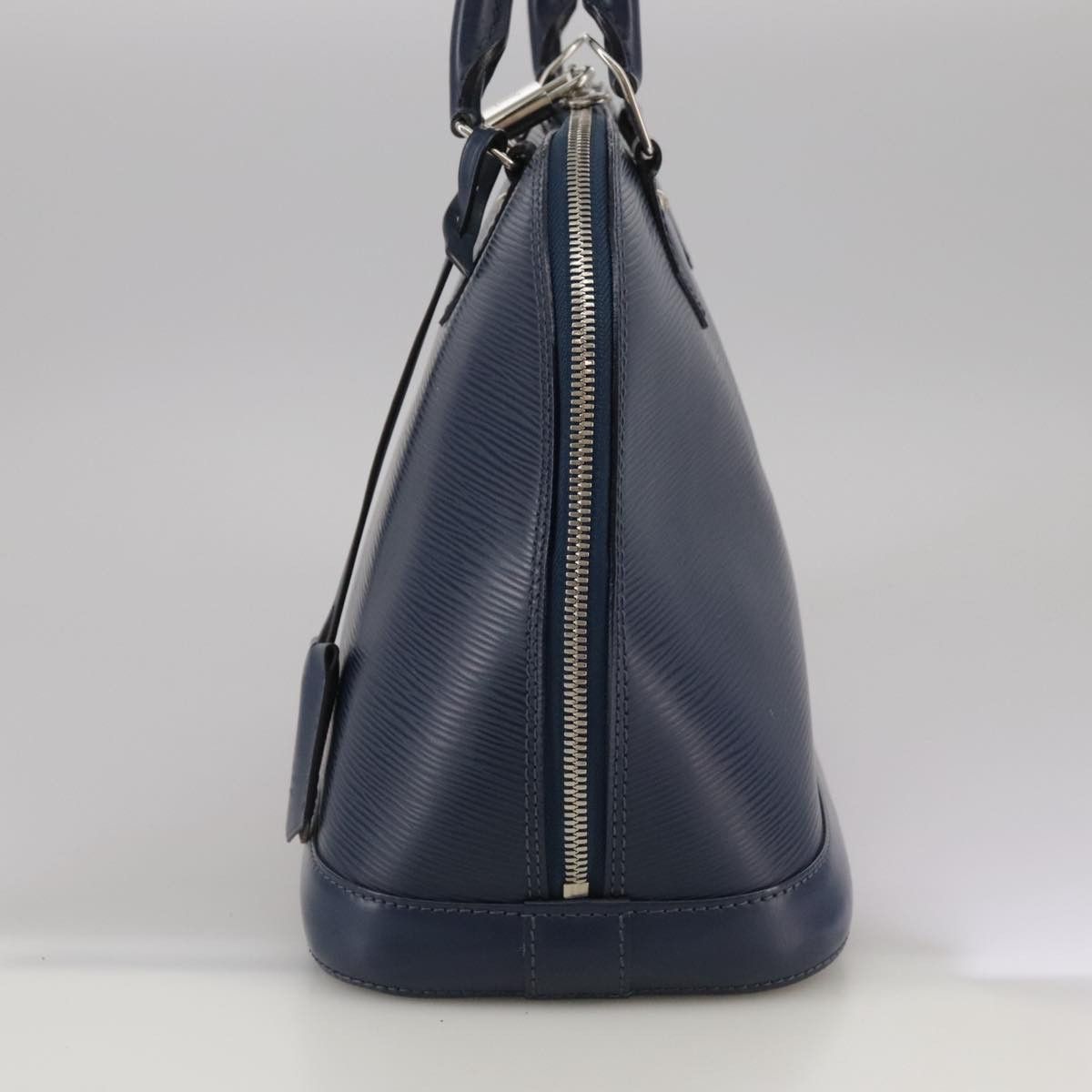 Louis Vuitton Alma Black Leather Handbag (Pre-Owned) Size ONE SIZE - 4 Thumbnail