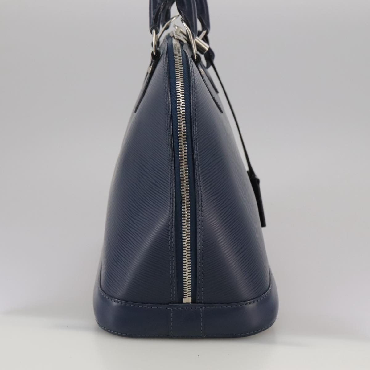 Louis Vuitton Alma Black Leather Handbag (Pre-Owned) Size ONE SIZE - 3 Thumbnail