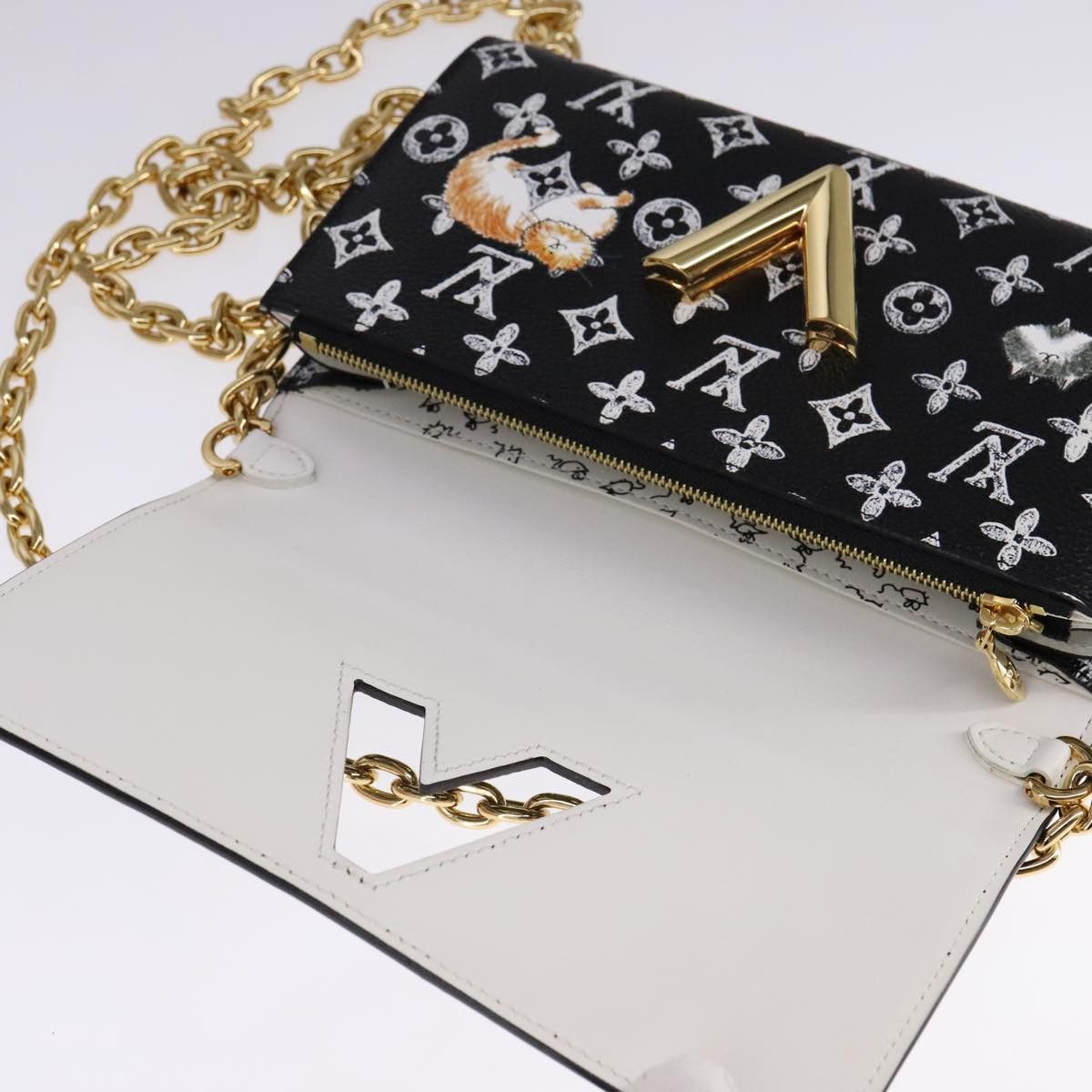 Louis Vuitton Twist Black Canvas Wallet (Pre-Owned) Size ONE SIZE - 15 Thumbnail