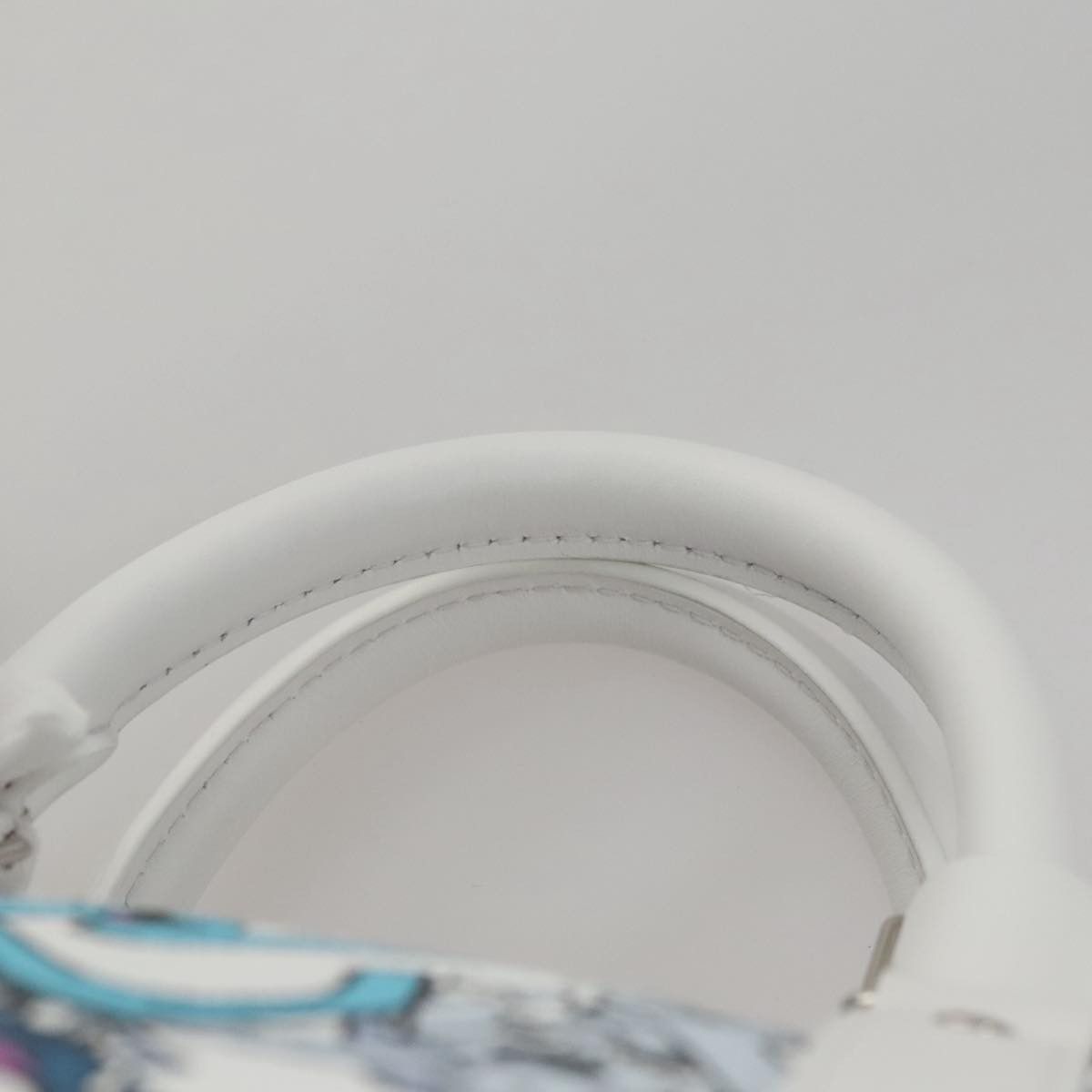Louis Vuitton Keepall Bandouliere 50 White Canvas Travel Bag (Pre-Owned) Size ONE SIZE - 8 Thumbnail