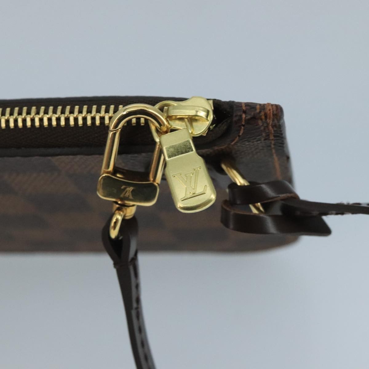 Louis Vuitton Pochette Clés Brown Canvas Wallet (Pre-Owned) Size ONE SIZE - 14 Thumbnail