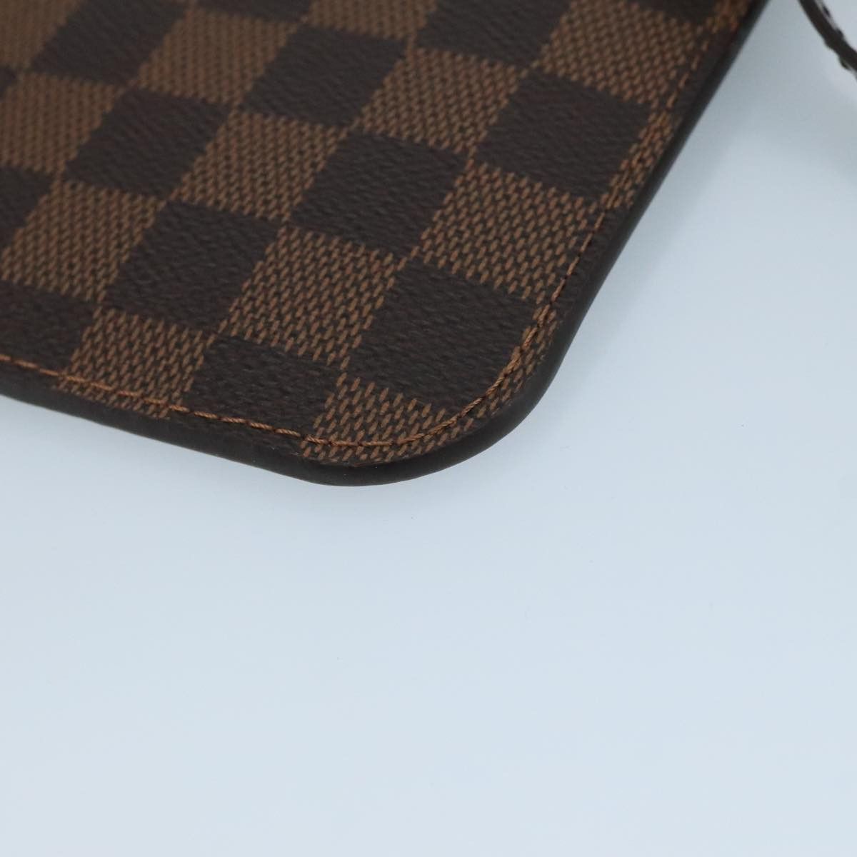 Louis Vuitton Pochette Clés Brown Canvas Wallet (Pre-Owned) Size ONE SIZE - 11 Thumbnail