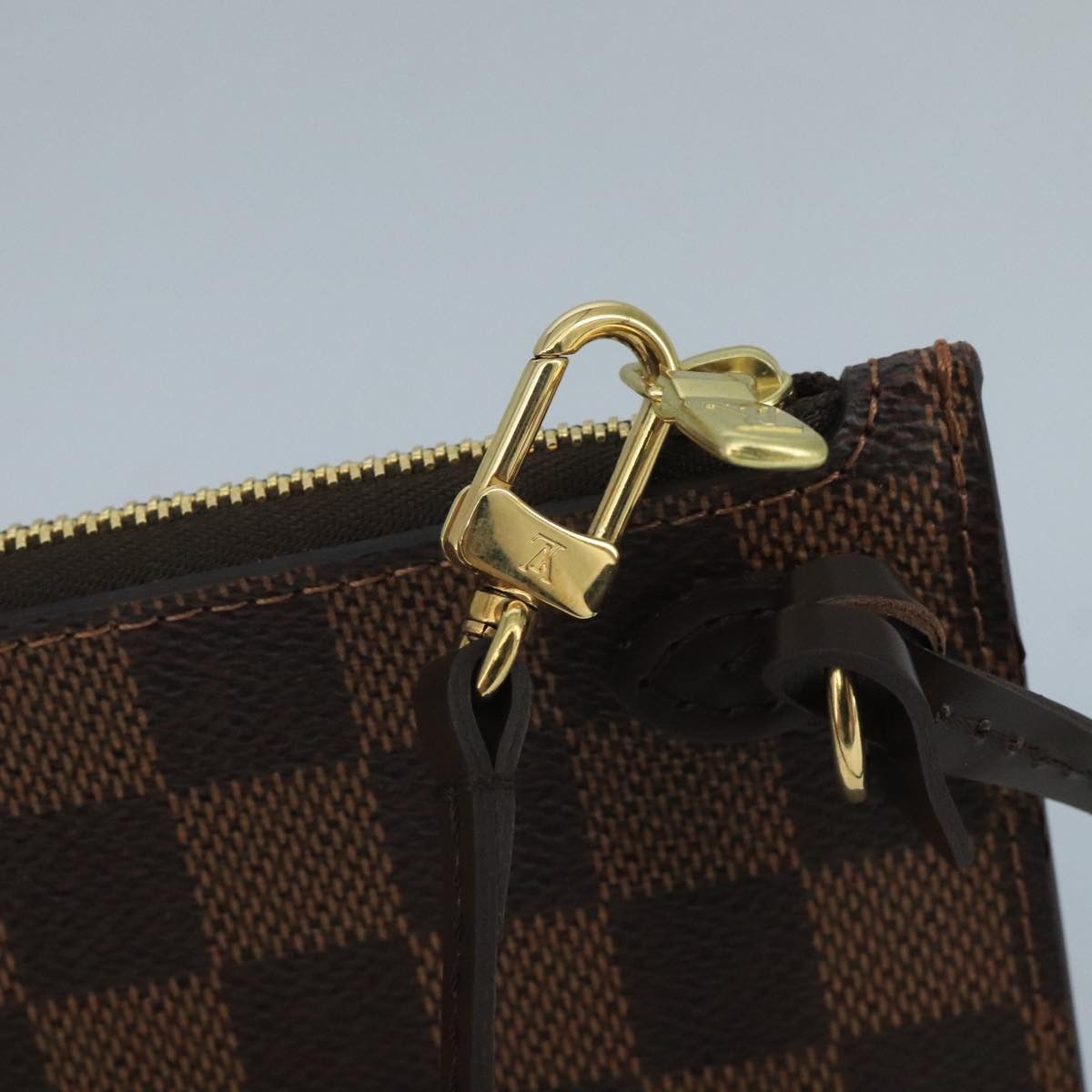 Louis Vuitton Pochette Clés Brown Canvas Wallet (Pre-Owned) Size ONE SIZE - 13 Thumbnail