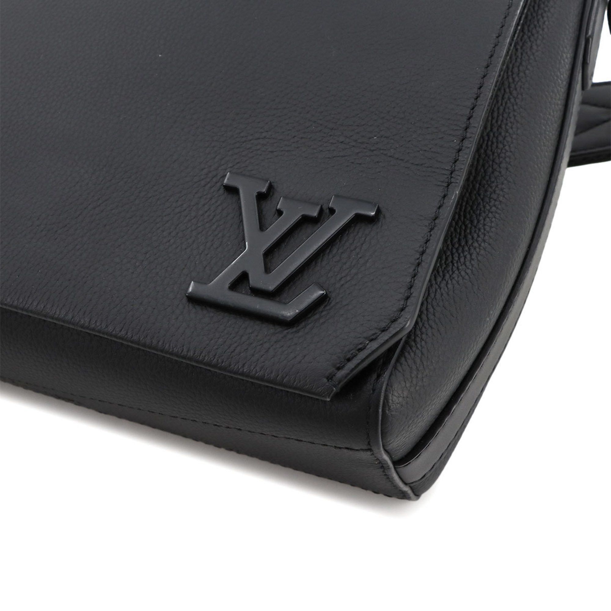 Louis Vuitton Louis Vuitton Takeoff shoulder Size ONE SIZE - 6 Thumbnail