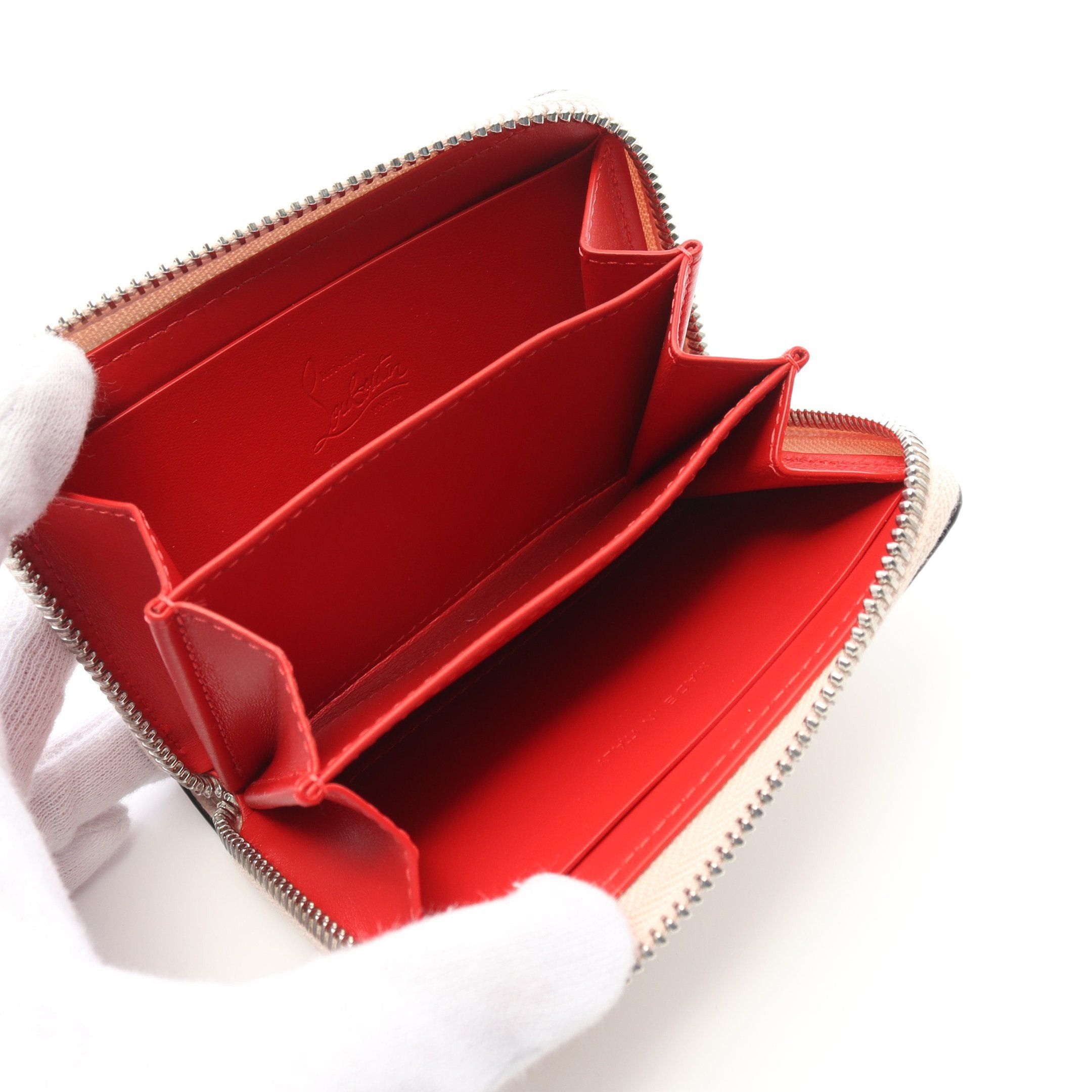 Christian Louboutin Christian Louboutin Panettone Round Fastener Coin Purse Leather Light Beige Spike Studs Size ONE SIZE - 3 Thumbnail