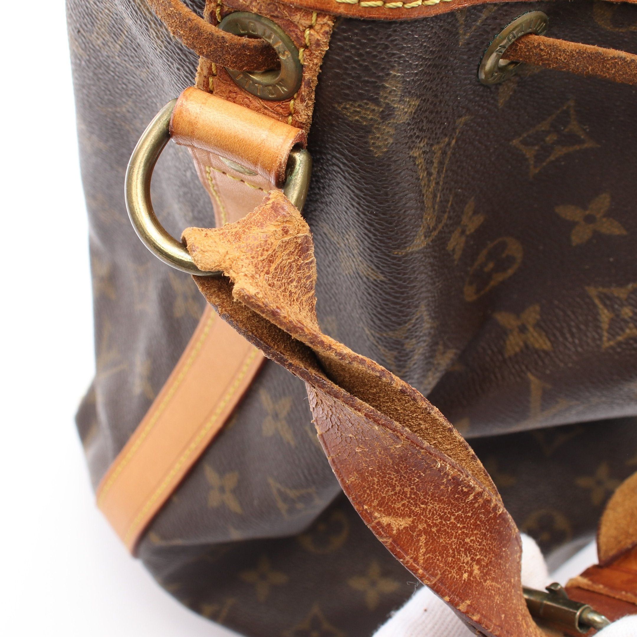 Louis Vuitton Louis Vuitton Noe Monogram Shoulder Bag Leather Brown Size ONE SIZE - 8 Thumbnail