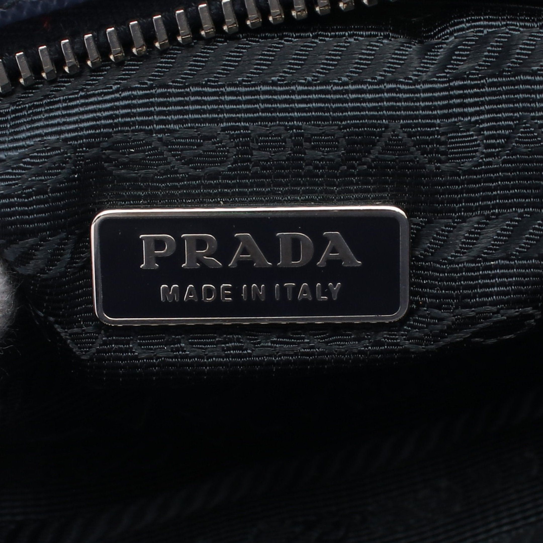 Prada Prada Clutch Bag Second Bicolor Nylon Saffiano Leather Navy Ivory Prada Logo Plate Size ONE SIZE - 4 Thumbnail