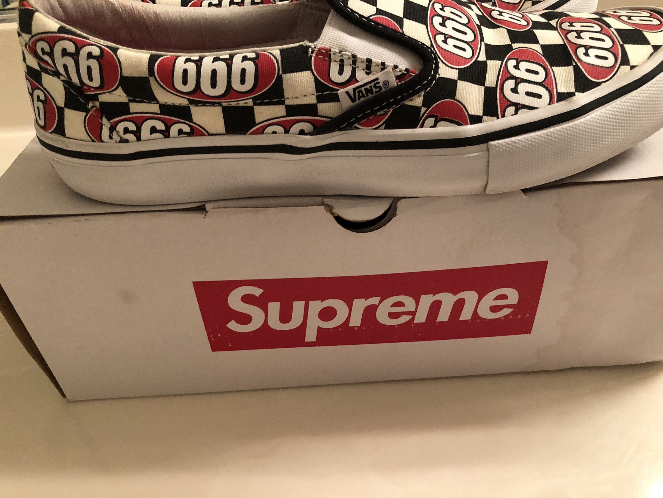 Supreme Supreme X Vans 666 checkerboard Slip-ons Size US 10 / EU 43 - 5 Preview