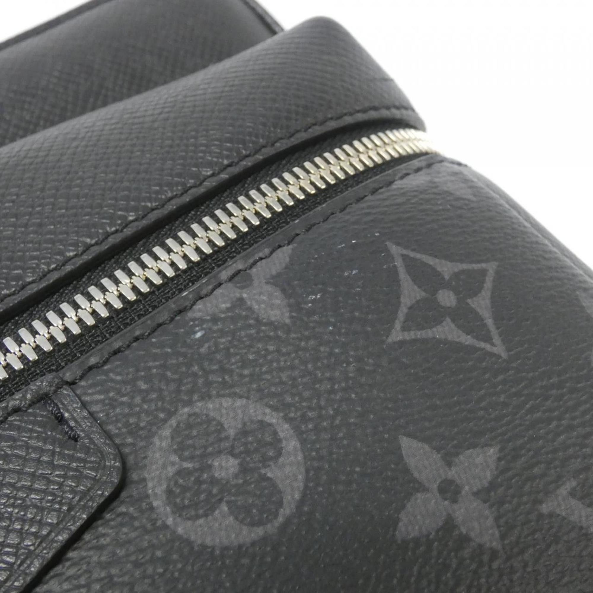 Louis Vuitton Louis Vuitton Taiga Lama Outdoor Messenger PM M30233 Shoulder Bag Size ONE SIZE - 4 Thumbnail