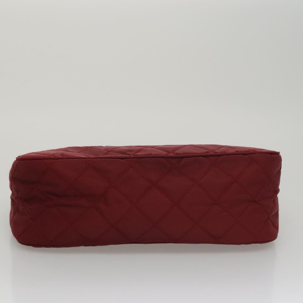 Prada Matelassé Burgundy Synthetic Clutch Bag (Pre-Owned) Size ONE SIZE - 5 Thumbnail