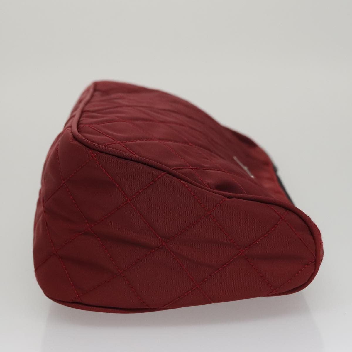 Prada Matelassé Burgundy Synthetic Clutch Bag (Pre-Owned) Size ONE SIZE - 3 Thumbnail