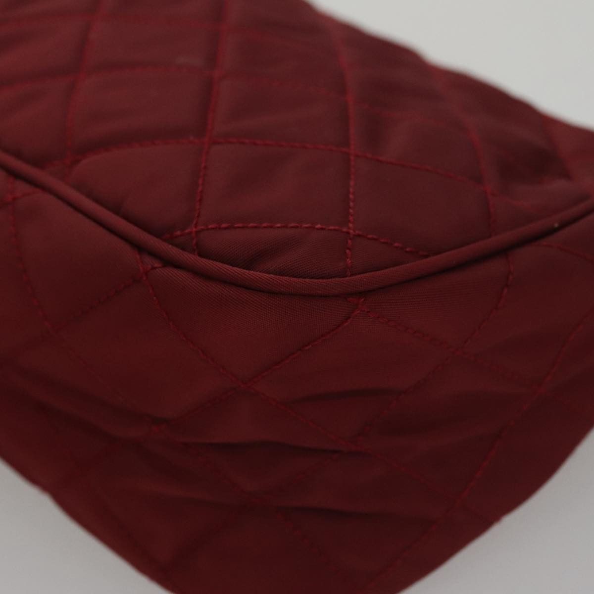 Prada Matelassé Burgundy Synthetic Clutch Bag (Pre-Owned) Size ONE SIZE - 9 Thumbnail