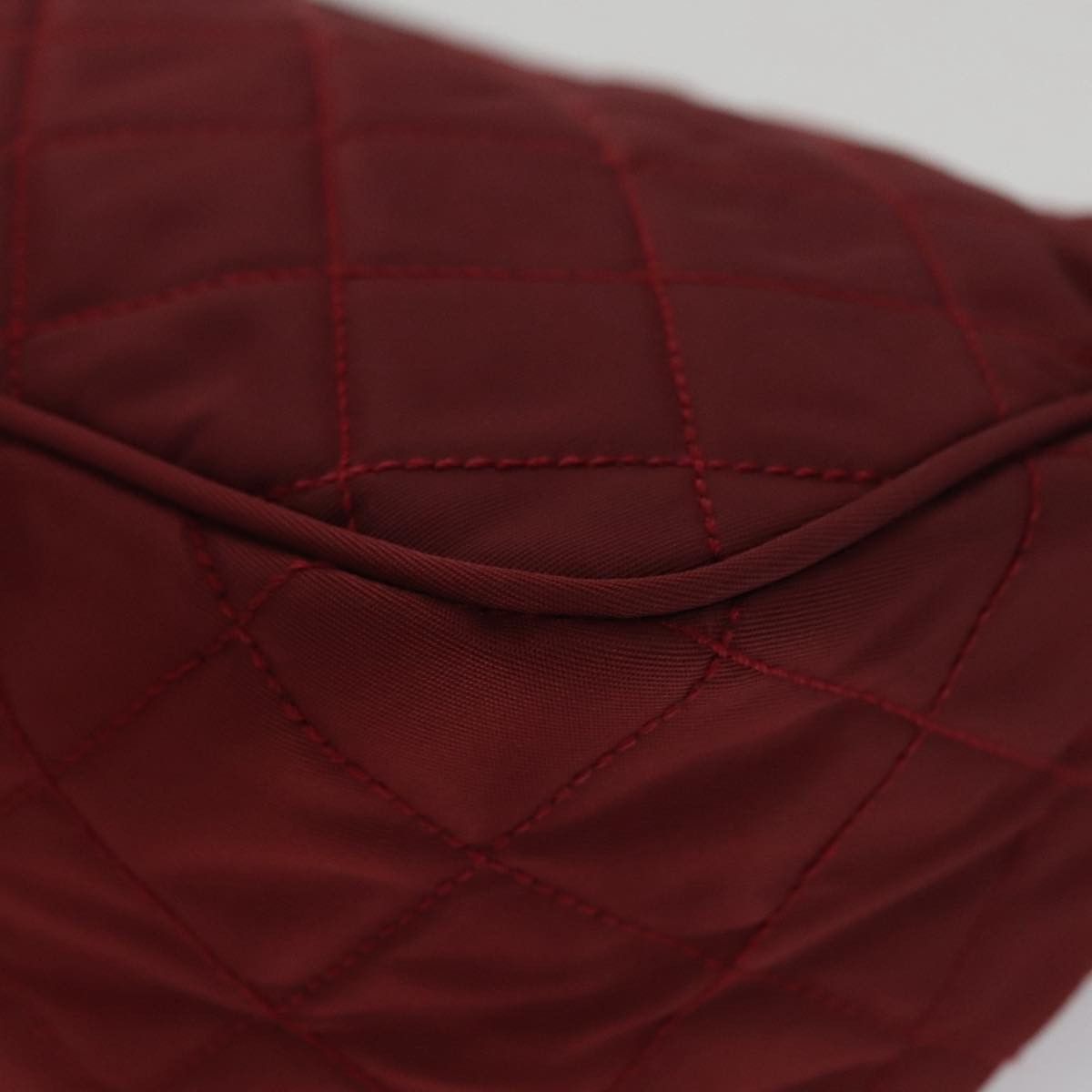 Prada Matelassé Burgundy Synthetic Clutch Bag (Pre-Owned) Size ONE SIZE - 7 Thumbnail