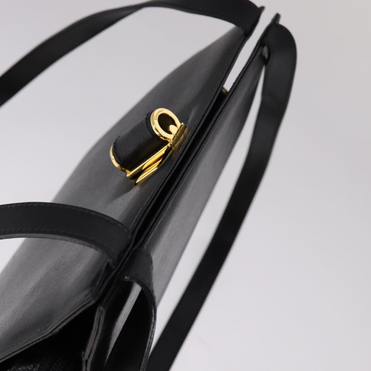 Salvatore Ferragamo Vara Black Leather Shoulder Bag (Pre-Owned) Size ONE SIZE - 15 Thumbnail