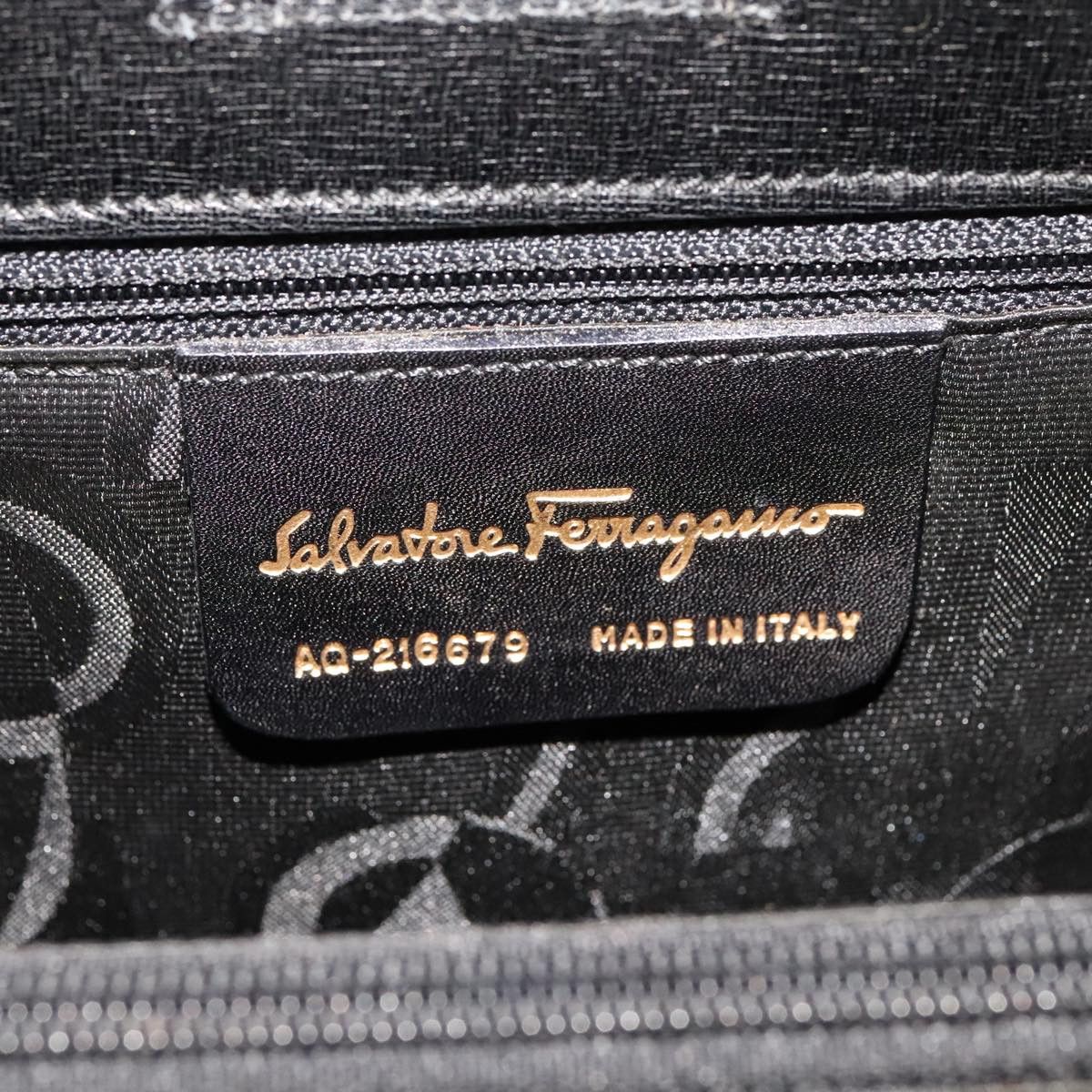 Salvatore Ferragamo Vara Black Leather Shoulder Bag (Pre-Owned) Size ONE SIZE - 12 Thumbnail
