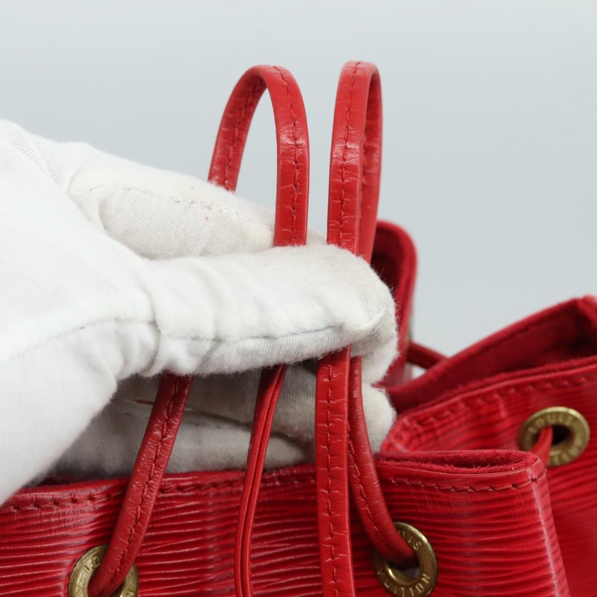 Louis Vuitton Noe Red Leather Shoulder Bag (Pre-Owned) Size ONE SIZE - 13 Thumbnail
