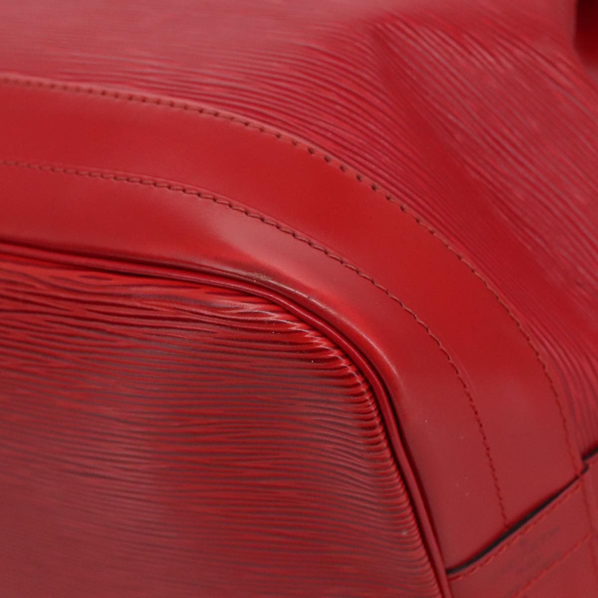 Louis Vuitton Noe Red Leather Shoulder Bag (Pre-Owned) Size ONE SIZE - 10 Thumbnail