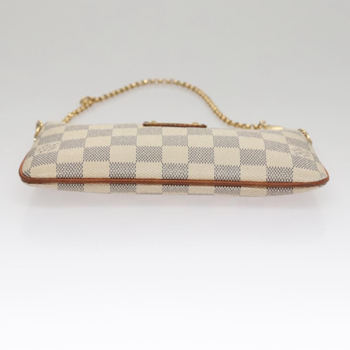 Louis Vuitton Mira White Canvas Clutch Bag (Pre-Owned) Size ONE SIZE - 19 Thumbnail