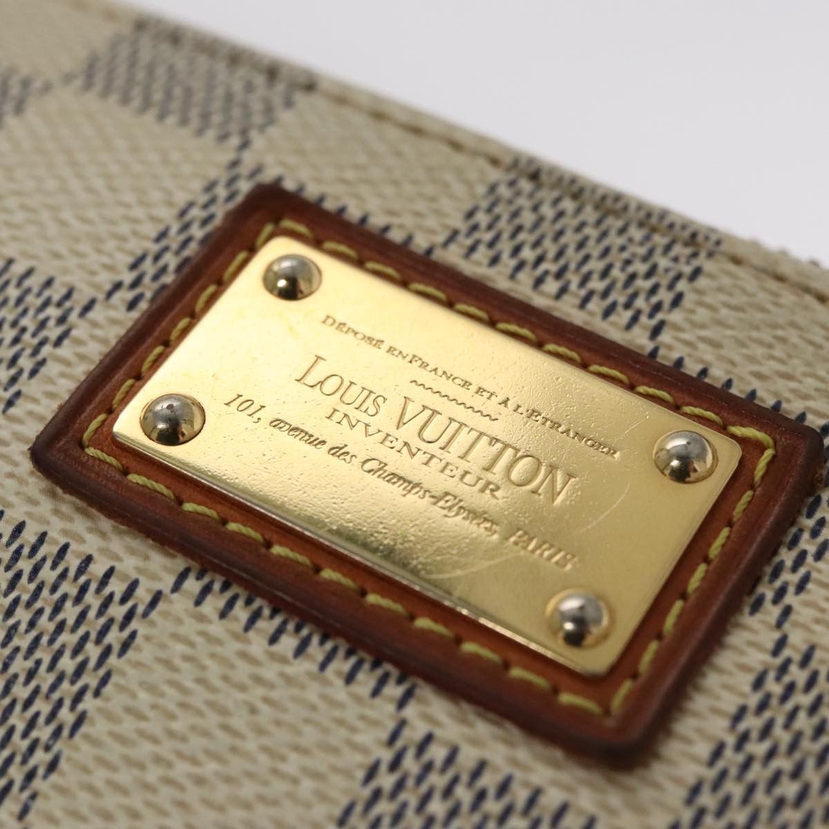 Louis Vuitton Mira White Canvas Clutch Bag (Pre-Owned) Size ONE SIZE - 15 Thumbnail