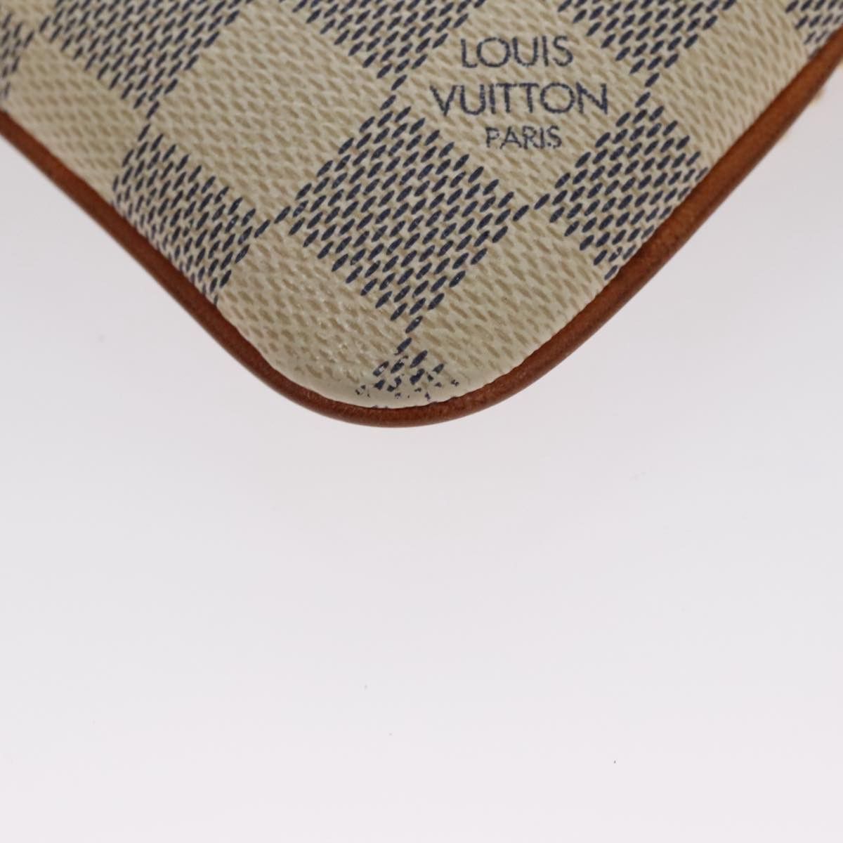 Louis Vuitton Mira White Canvas Clutch Bag (Pre-Owned) Size ONE SIZE - 10 Thumbnail