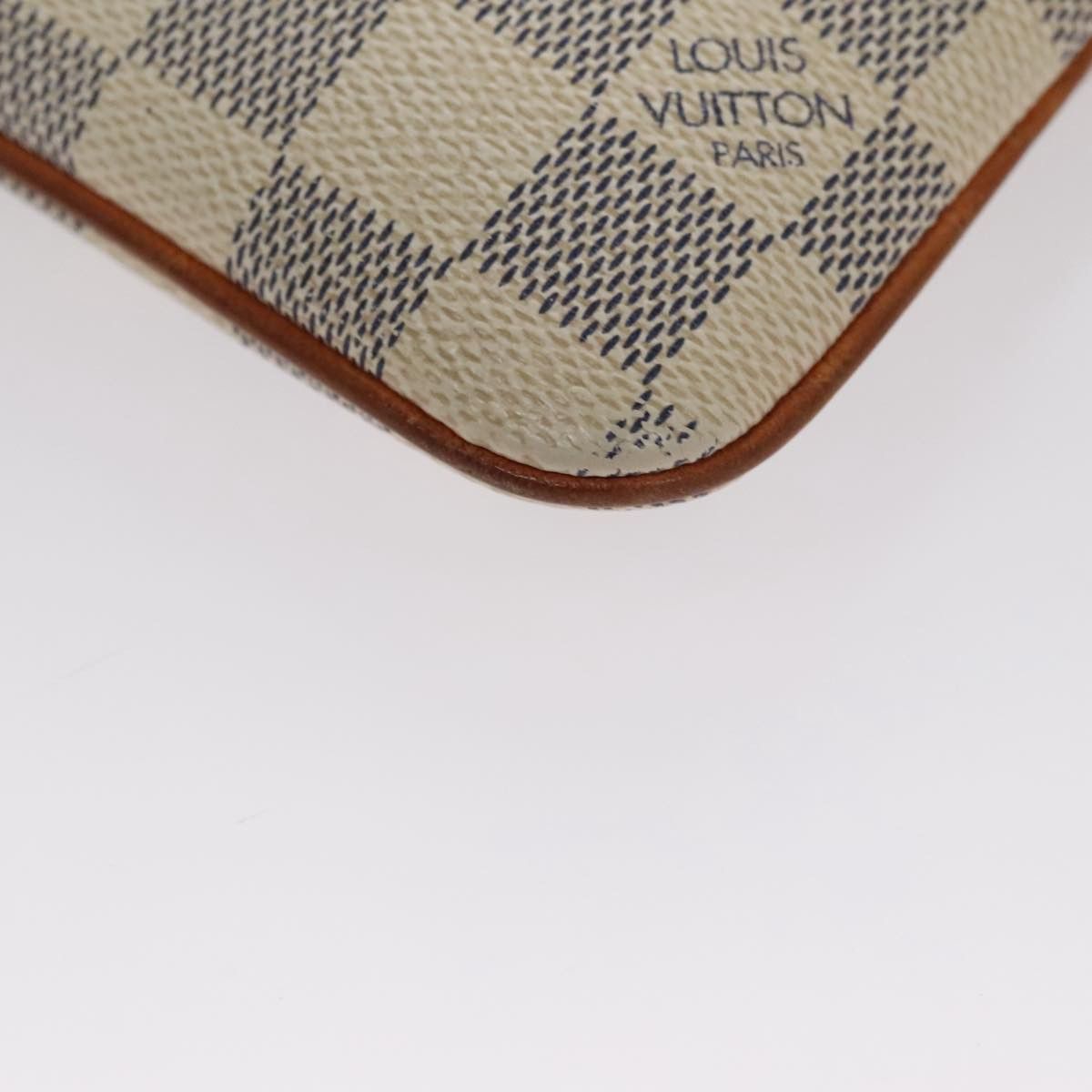 Louis Vuitton Mira White Canvas Clutch Bag (Pre-Owned) Size ONE SIZE - 8 Thumbnail
