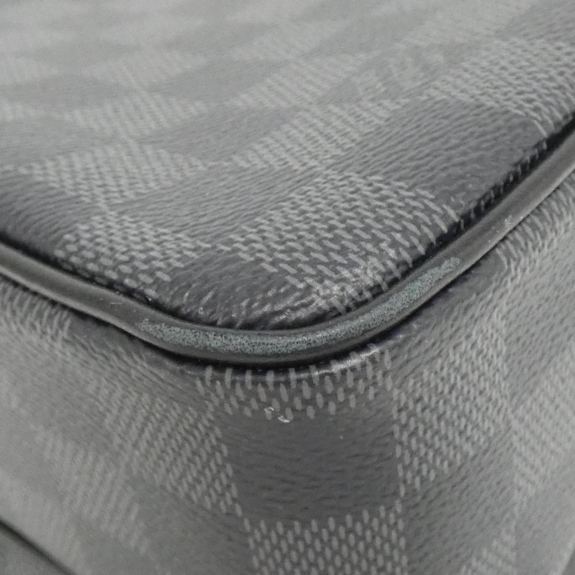 Louis Vuitton Louis Vuitton Damier Graphite Utility Messenger N40280 Shoulder Bag Size ONE SIZE - 3 Thumbnail