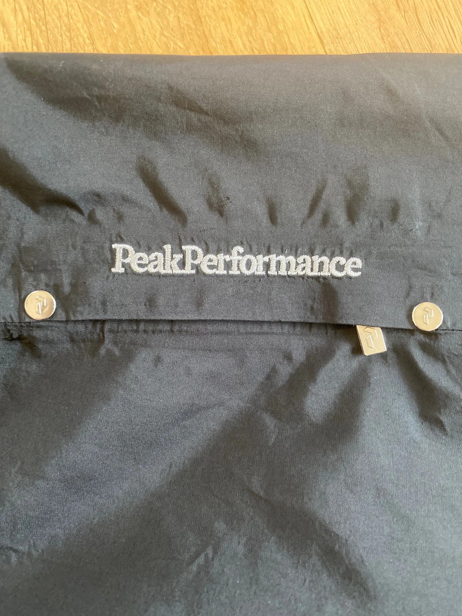 Peak Performance Peak Performance Style W SU JET J Jacket Size M / US 6-8 / IT 42-44 - 4 Thumbnail
