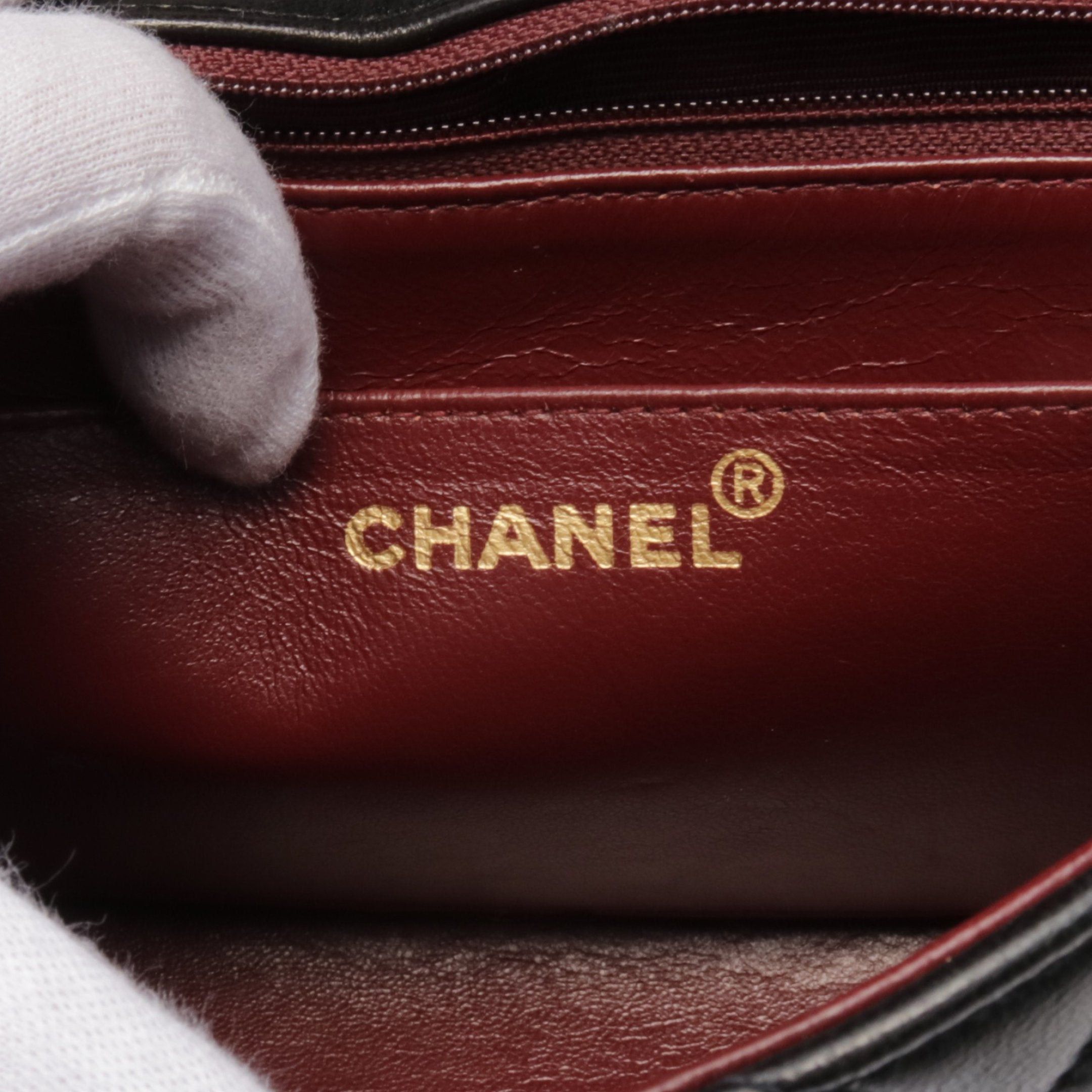 Chanel Chanel Matelasse Diana Flap Chain Shoulder Bag Lambskin Black Gold Hardware Size ONE SIZE - 4 Thumbnail