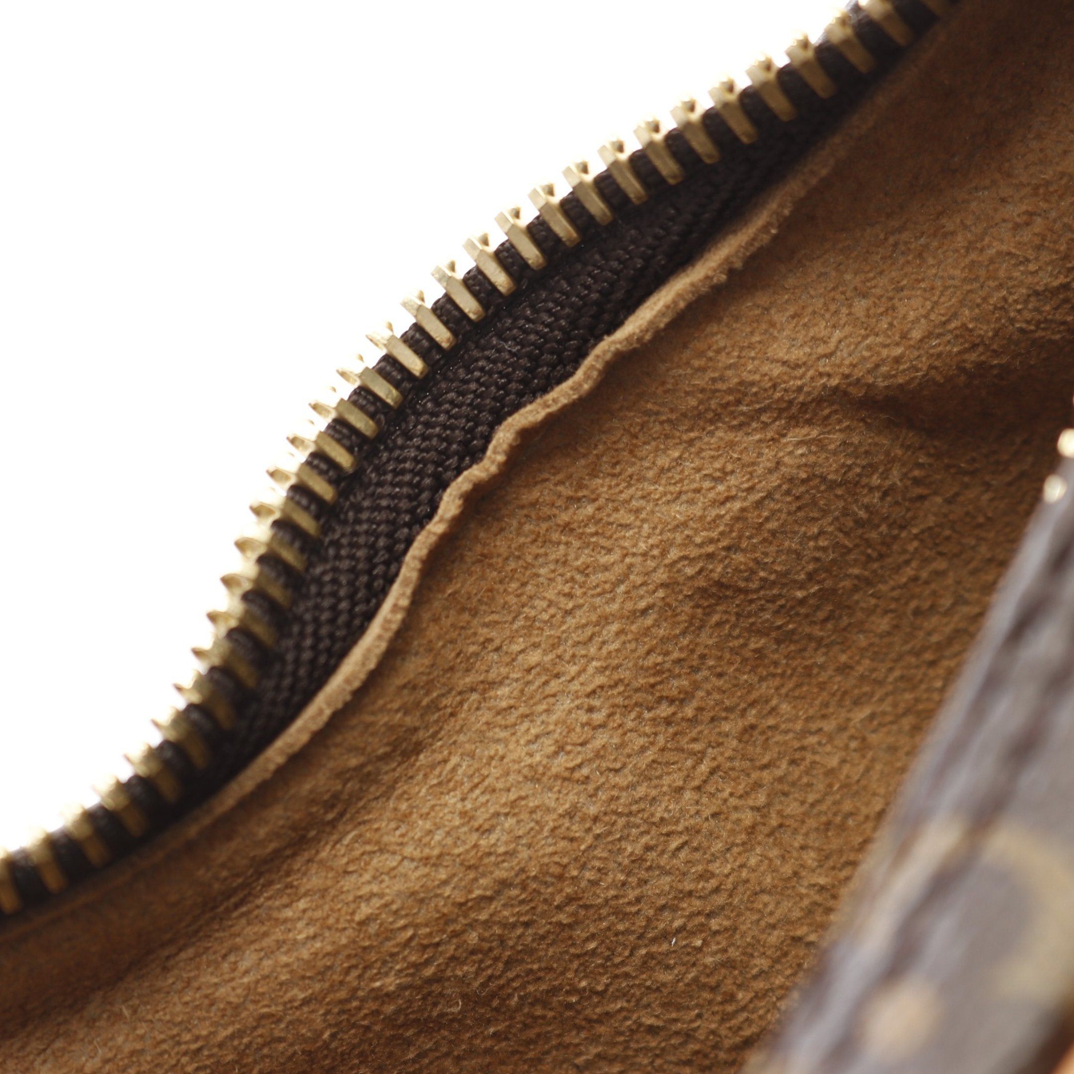Louis Vuitton Louis Vuitton Loop Monogram Shoulder Bag Leather Brown Size ONE SIZE - 8 Thumbnail
