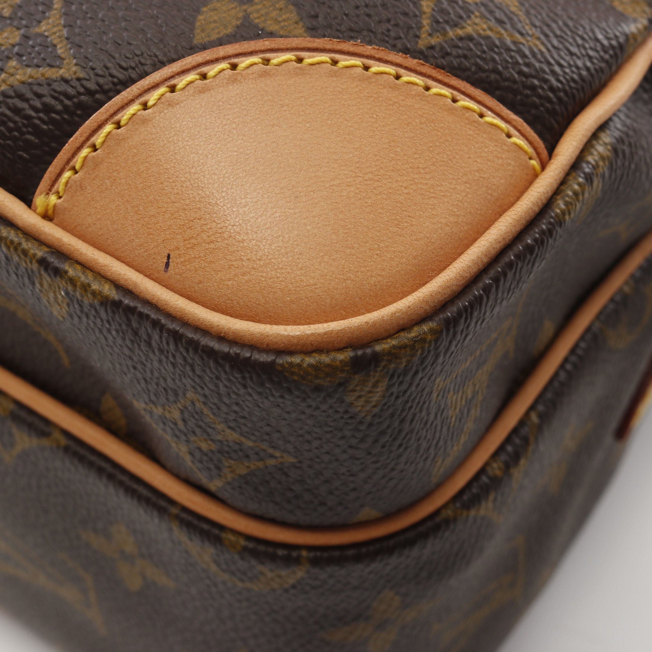 Louis Vuitton Louis Vuitton Nil Monogram Shoulder Bag Leather Brown Size ONE SIZE - 6 Thumbnail