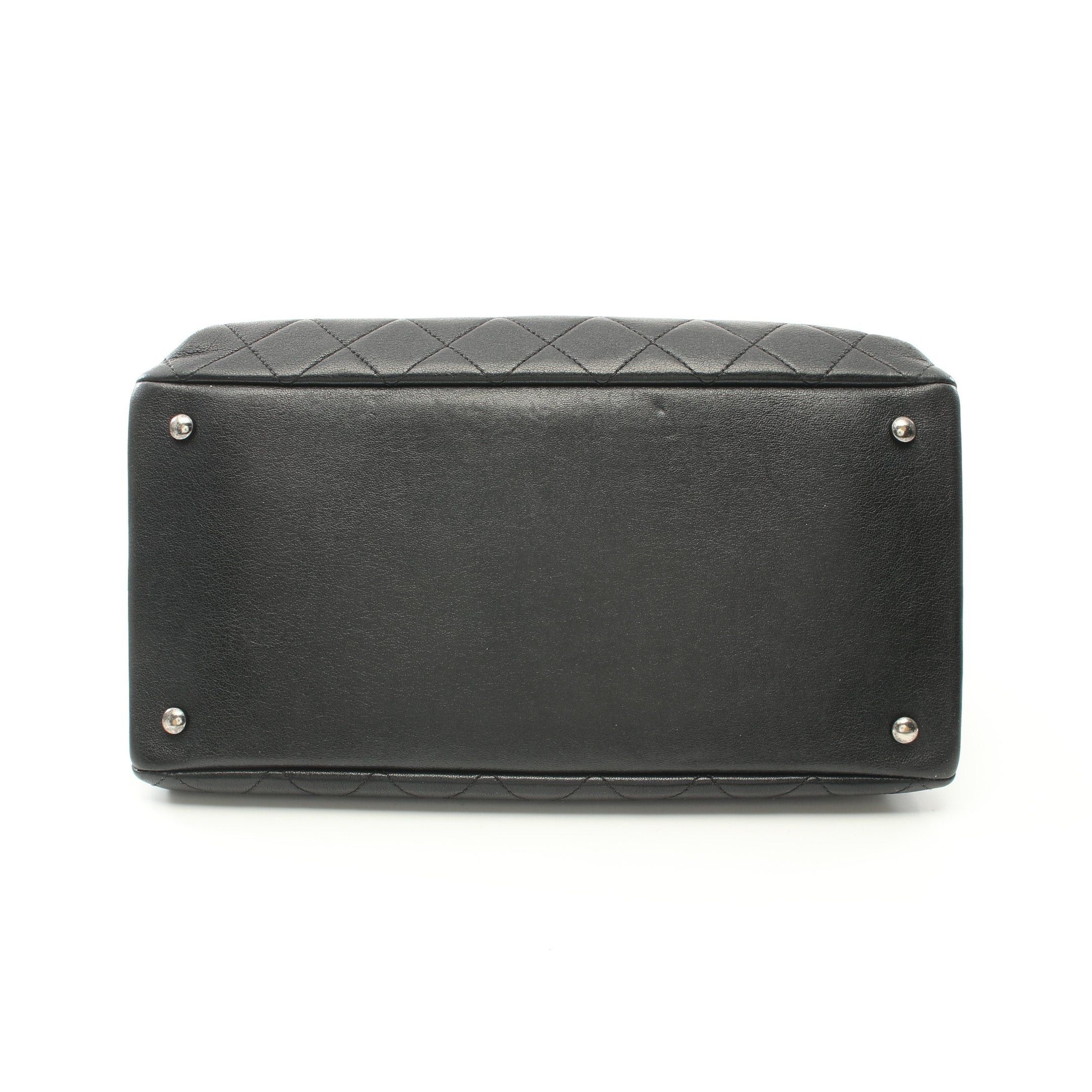 Chanel Chanel Matelasse Chain Shoulder Bag Leather Black Antique Silver Hardware Size ONE SIZE - 15 Thumbnail