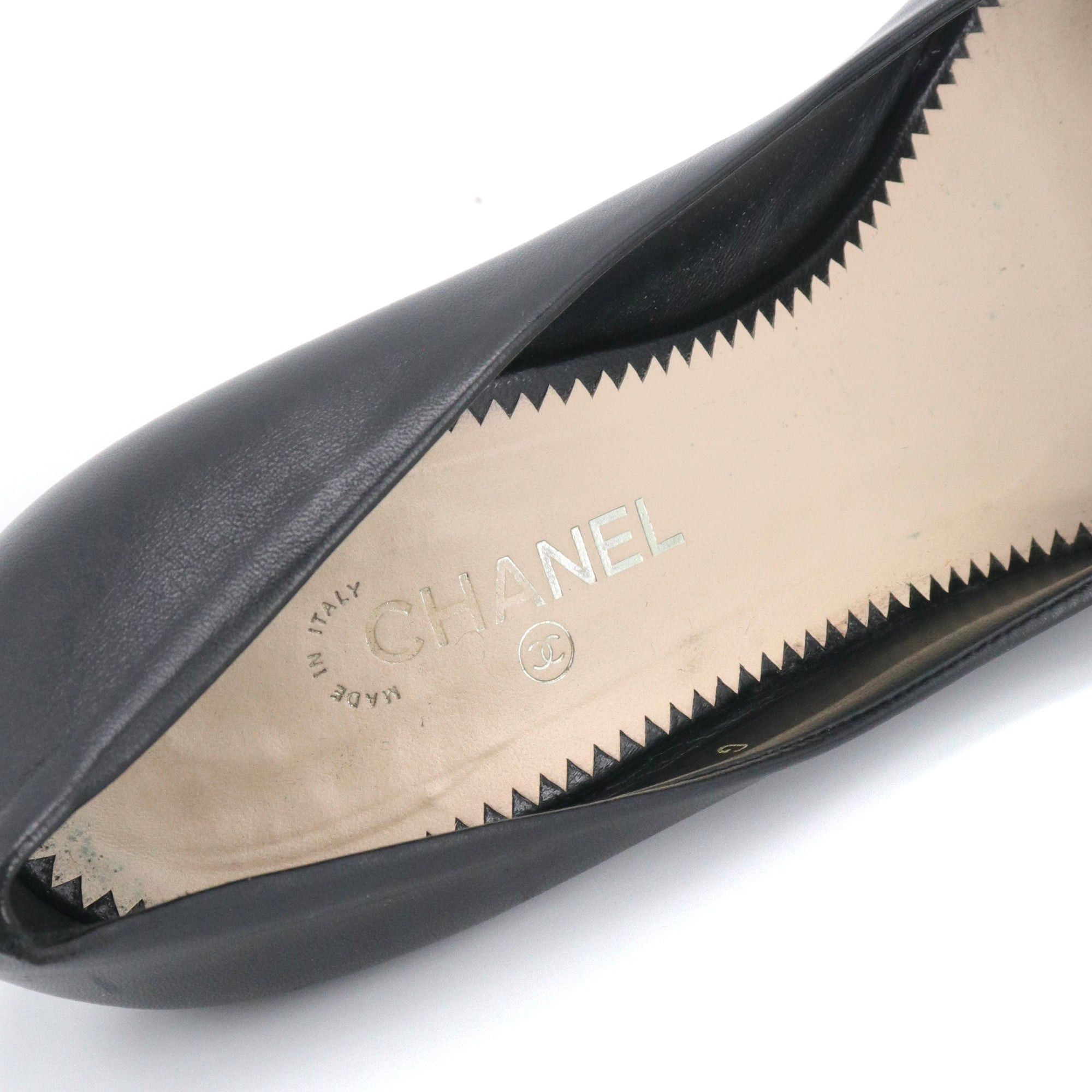 Chanel CHANEL - Chanel black leather pumps (size 37) Size US 6 / IT 36 - 3 Thumbnail
