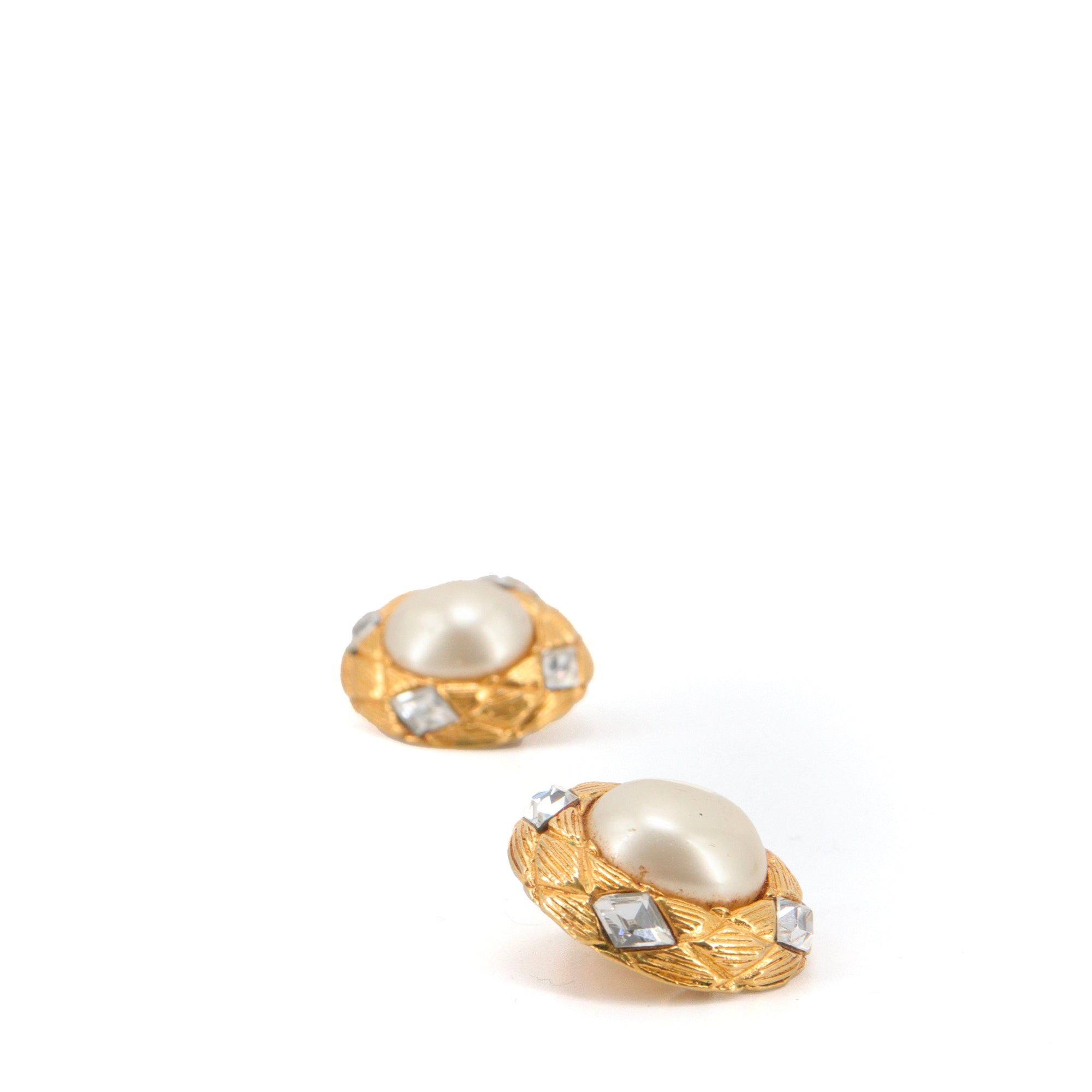 Chanel CHANEL - Golden Chanel earrings adorned with pearls and rhinestones Size ONE SIZE - 2 Thumbnail