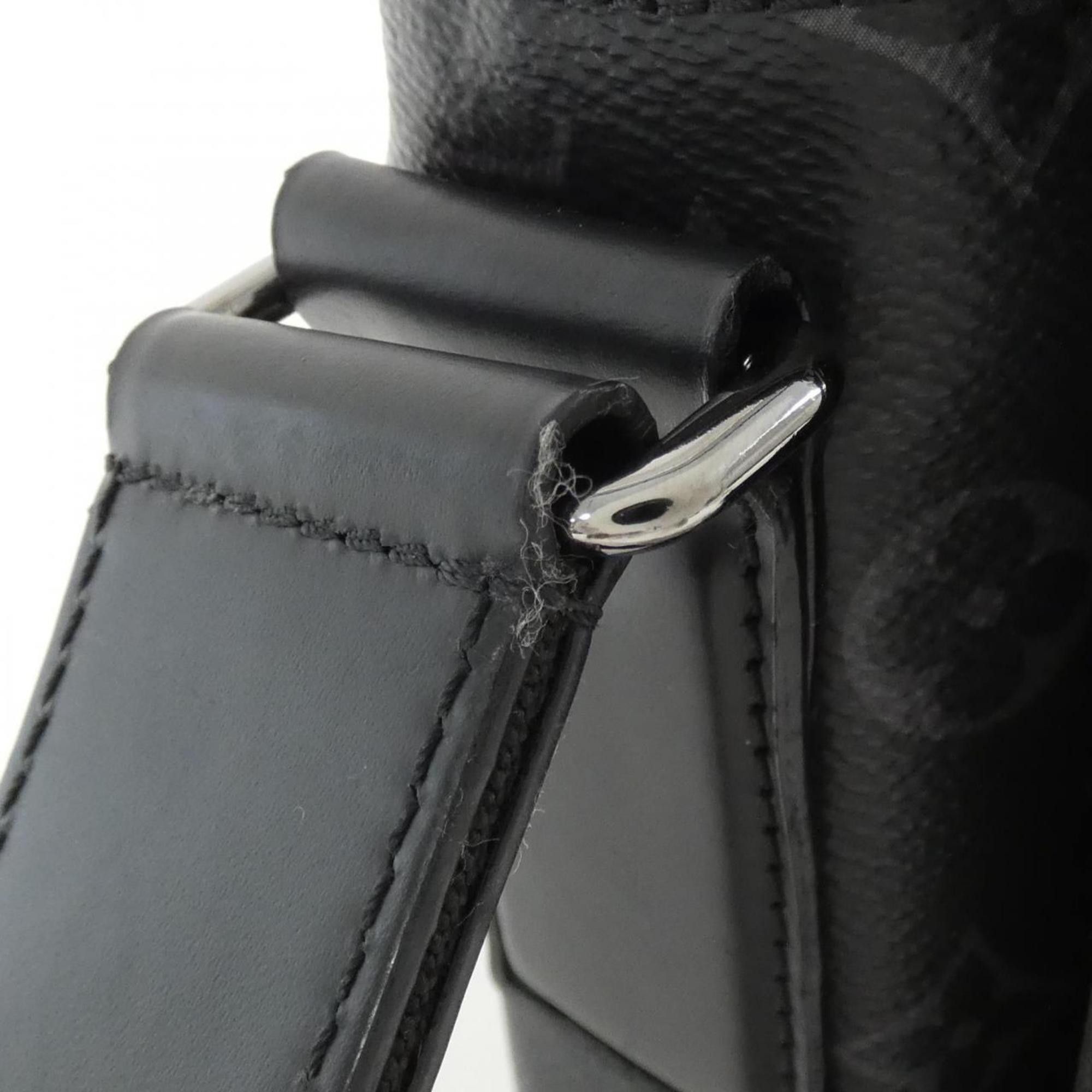 Louis Vuitton Louis Vuitton Monogram Eclipse District PM M44000 Shoulder Bag Size ONE SIZE - 5 Thumbnail