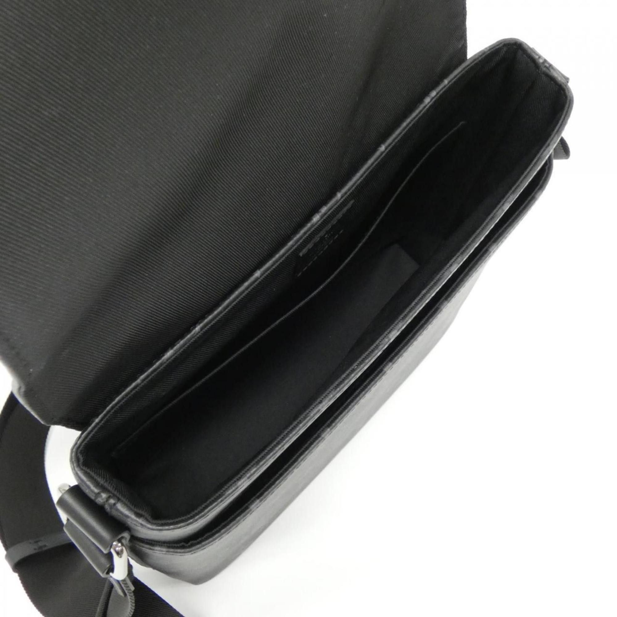 Louis Vuitton Louis Vuitton Monogram Eclipse District PM M45272 Shoulder Bag Size ONE SIZE - 8 Thumbnail