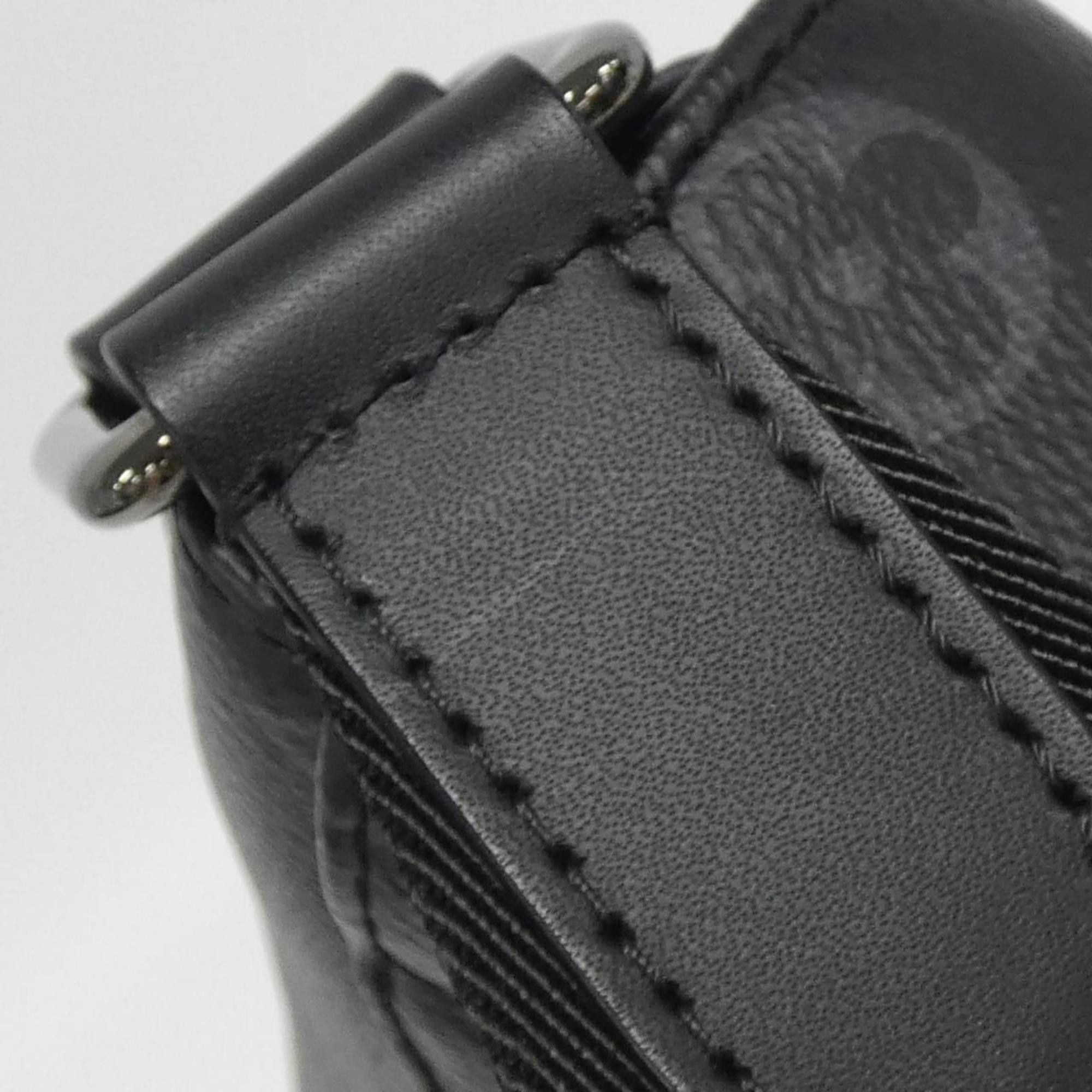 Louis Vuitton Louis Vuitton Monogram Eclipse District PM M45272 Shoulder Bag Size ONE SIZE - 7 Thumbnail