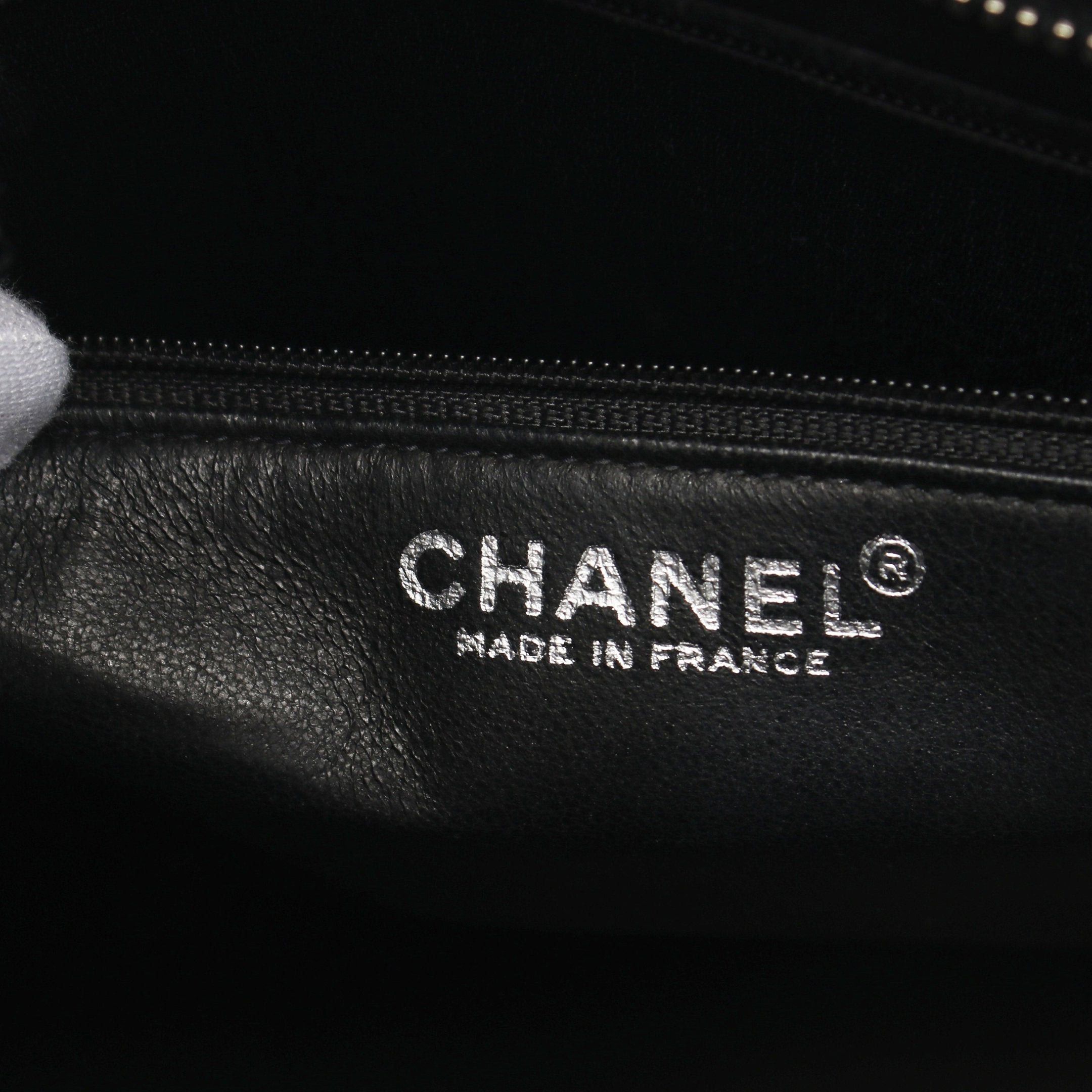 Chanel Chanel Reissue Tote Handbag Bag Caviar Skin Black Silver Hardware Size ONE SIZE - 4 Thumbnail