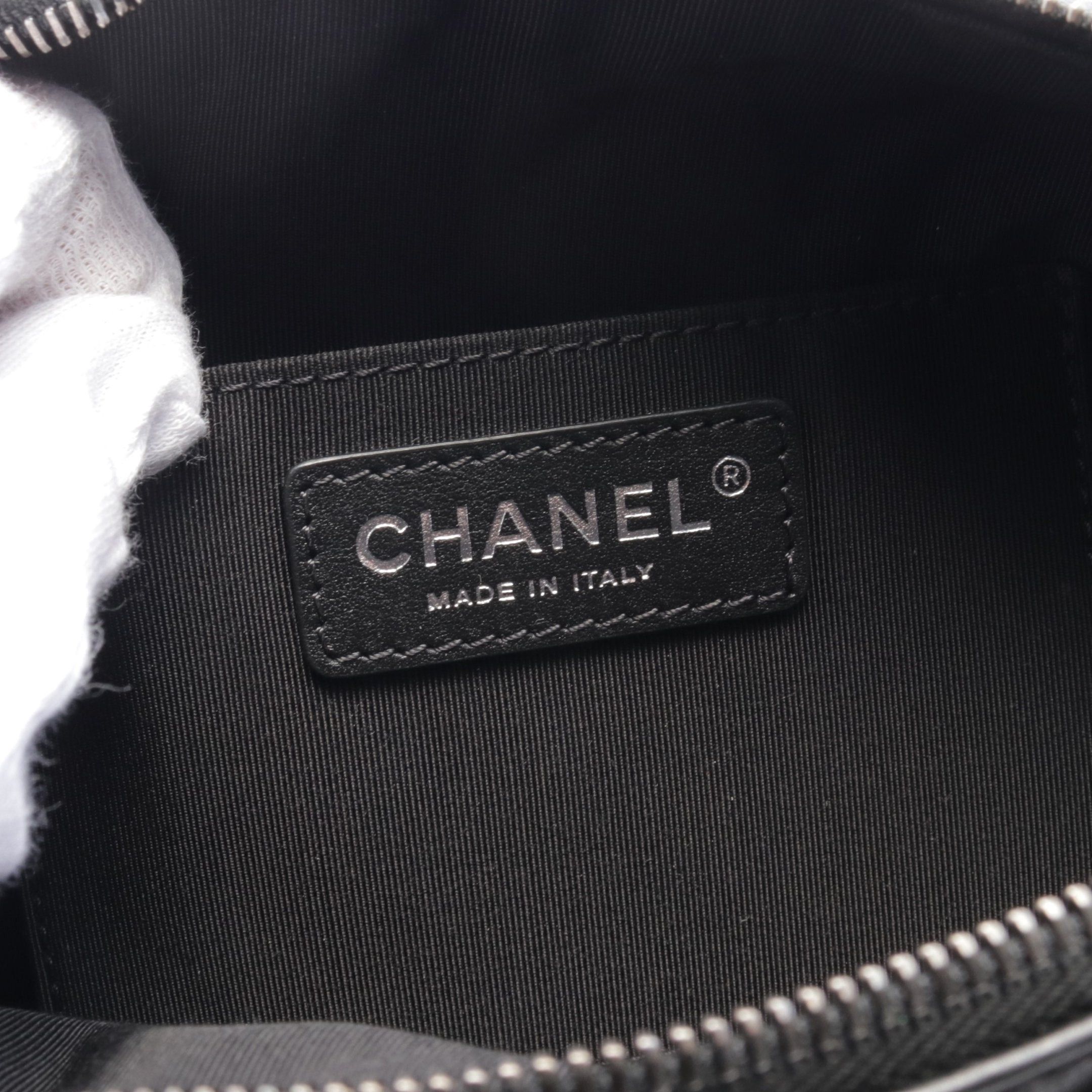 Chanel Chanel Matelasse Body Bag Leather Black Antique Silver Hardware Size ONE SIZE - 4 Thumbnail
