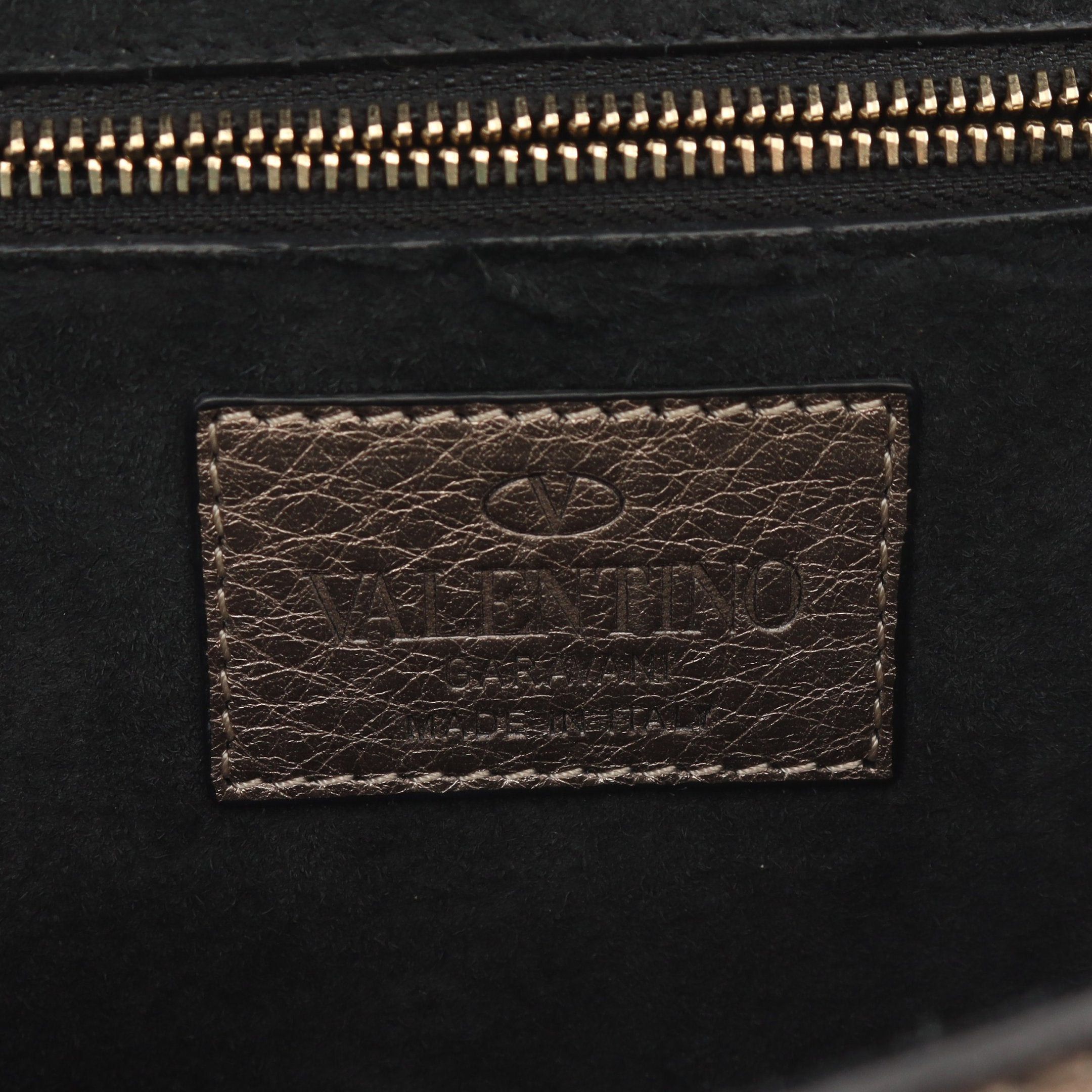 Valentino Valentino Rockstud Double Chain Shoulder Bag Leather Gray Beige Metallic Size ONE SIZE - 4 Thumbnail