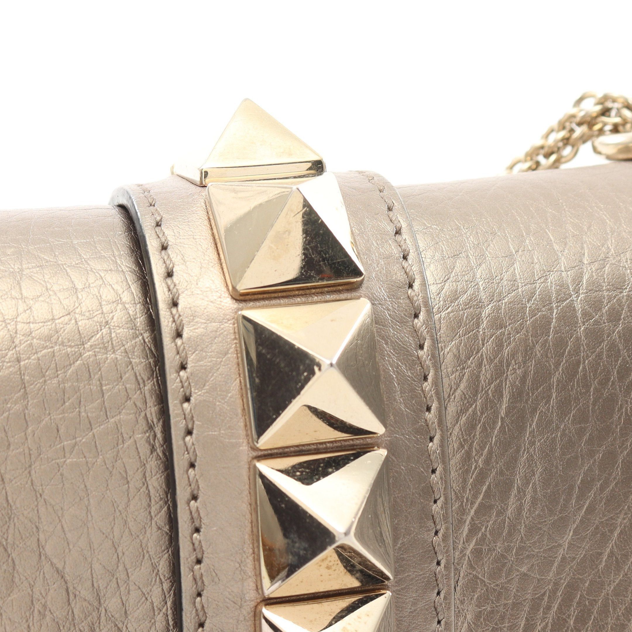 Valentino Valentino Rockstud Double Chain Shoulder Bag Leather Gray Beige Metallic Size ONE SIZE - 7 Thumbnail