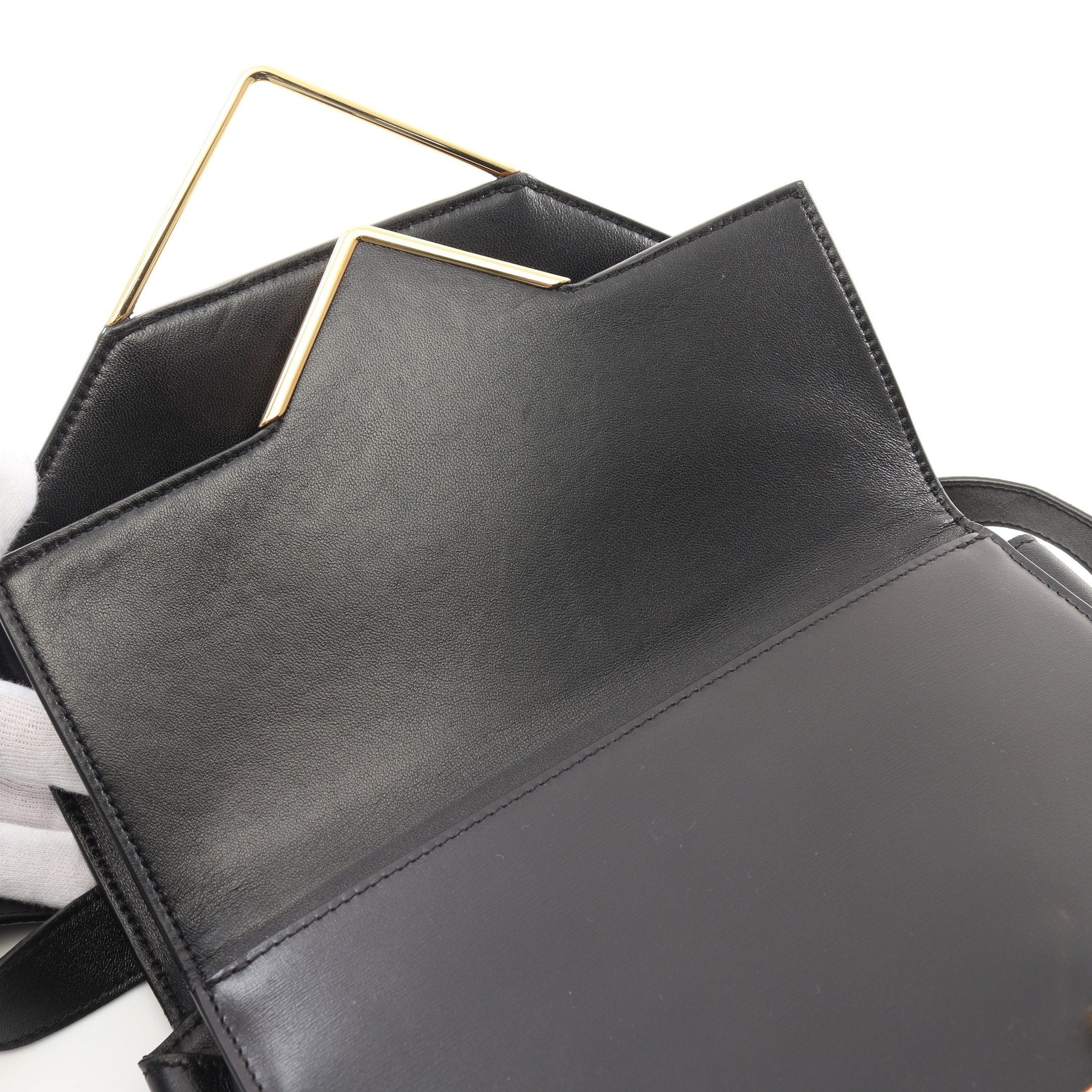 Bottega Veneta Bottega Veneta The Clip Shoulder Bag Leather Black Size ONE SIZE - 9 Thumbnail