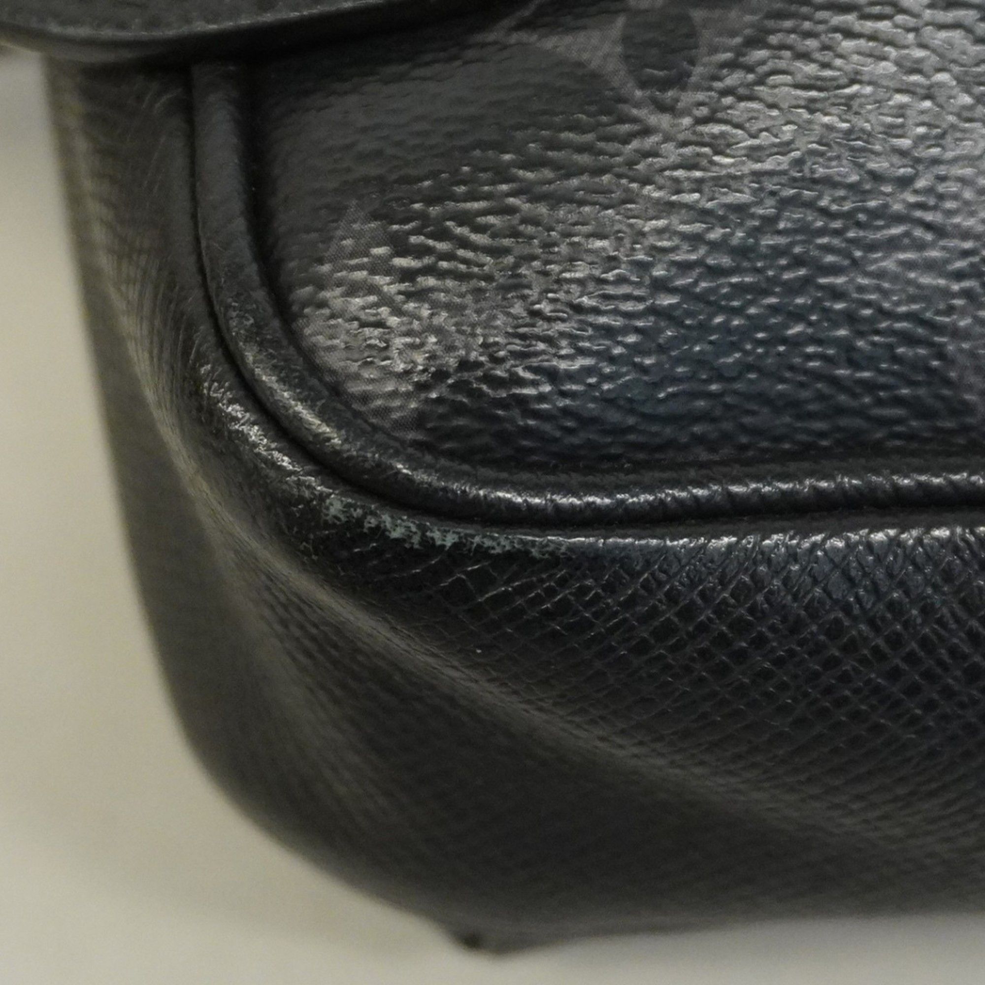 Louis Vuitton Louis Vuitton Outdoor shoulder Size ONE SIZE - 6 Thumbnail