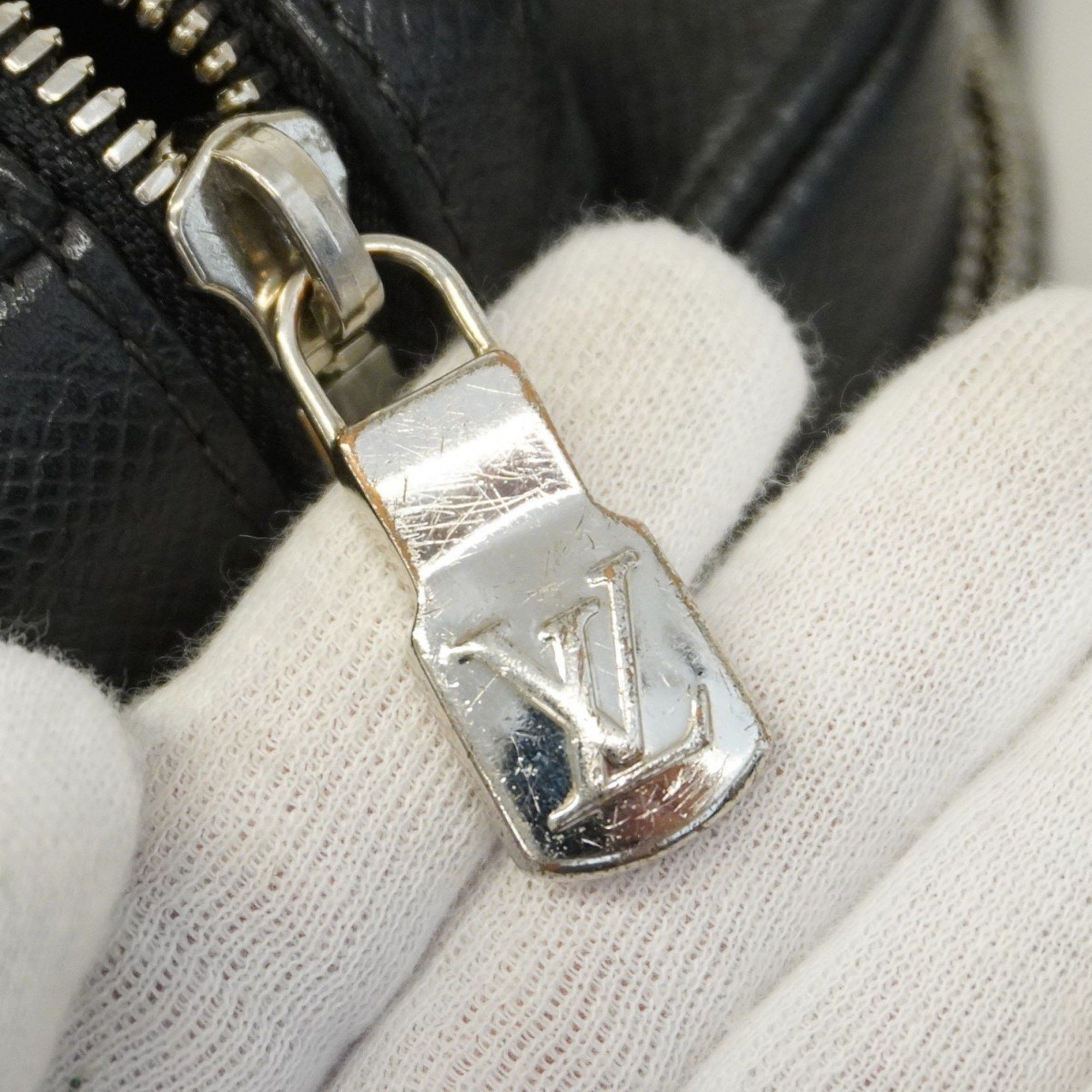 Louis Vuitton Louis Vuitton Outdoor shoulder Size ONE SIZE - 13 Thumbnail