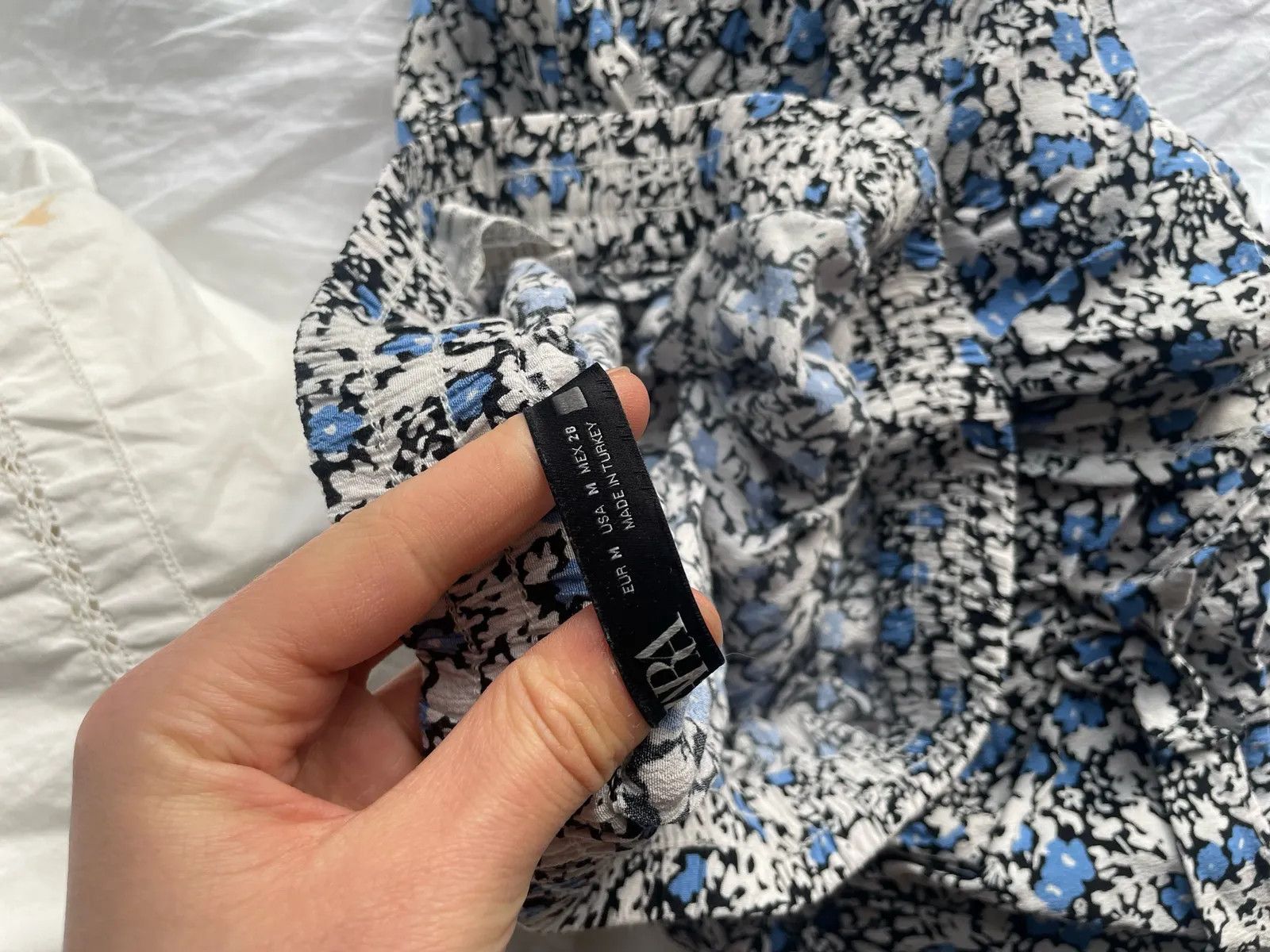 Zara Zara Skirt Size 28" / US 6 / IT 42 - 2 Thumbnail